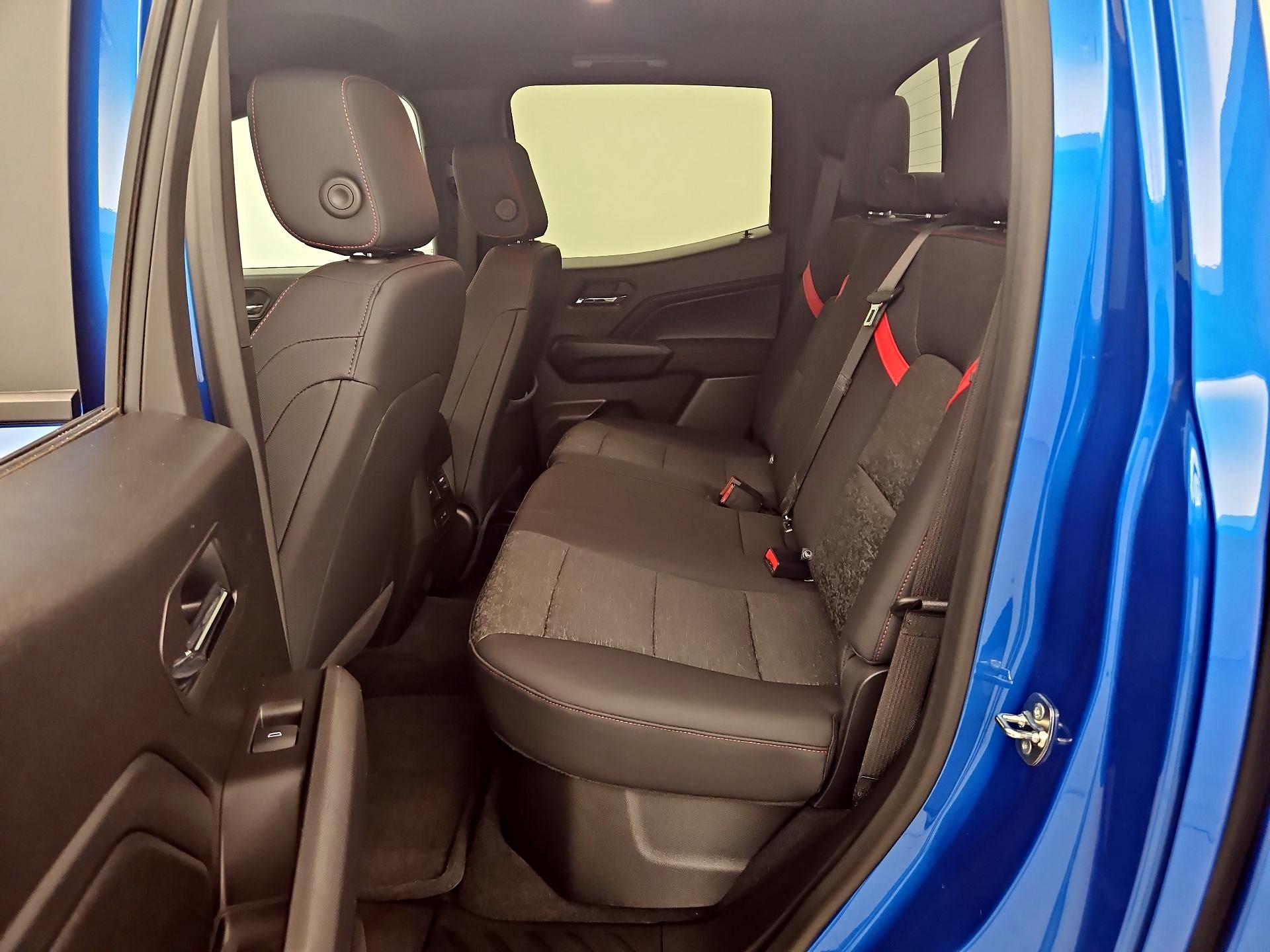 Thumbnail: 2024 Chevrolet Colorado - 19