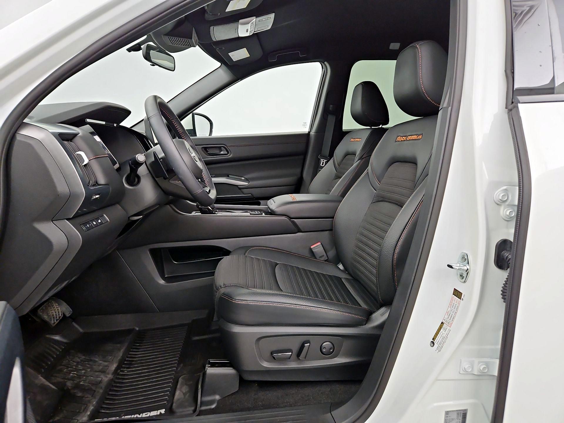 Thumbnail: 2025 Nissan Pathfinder - 11