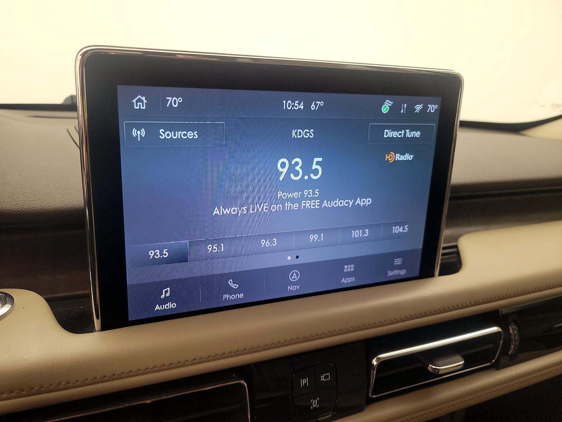 Thumbnail: 2021 Lincoln Aviator - 16