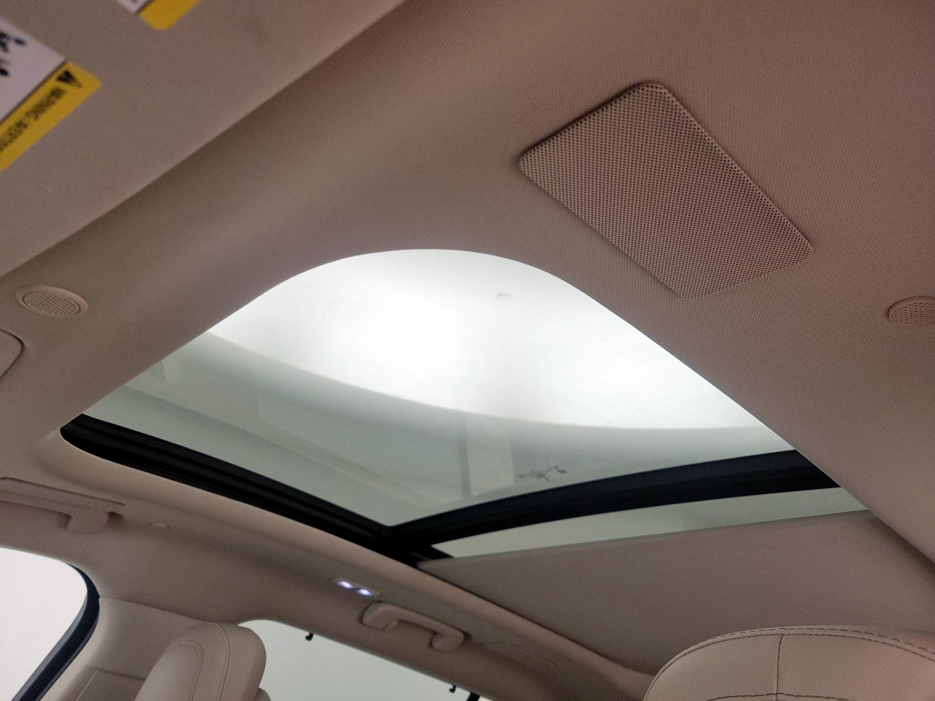 Thumbnail: 2021 Lincoln Aviator - 20