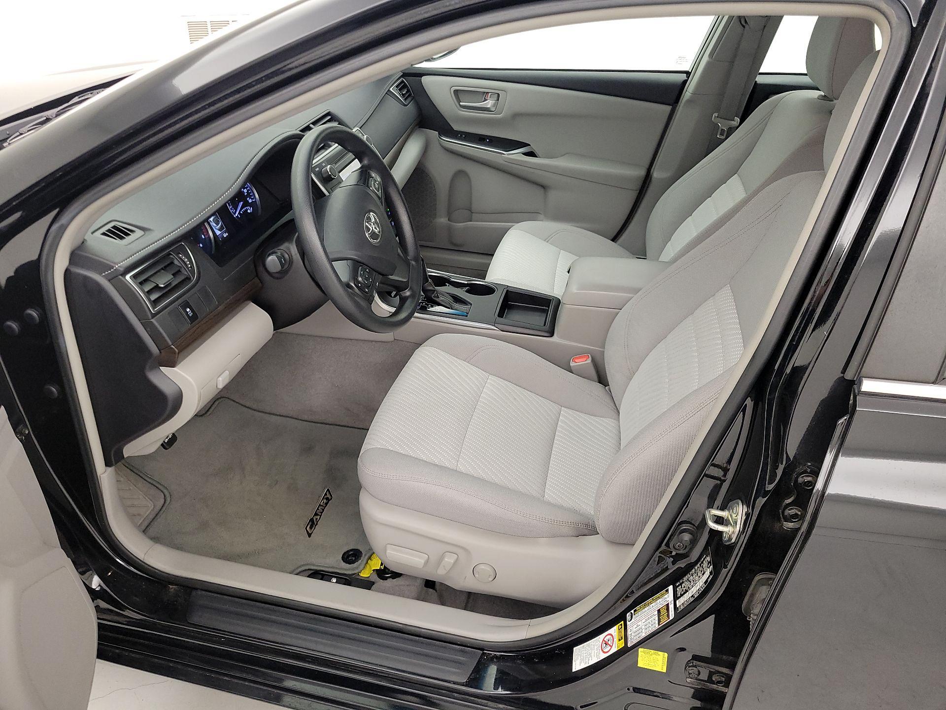 Thumbnail: 2017 Toyota Camry - 11