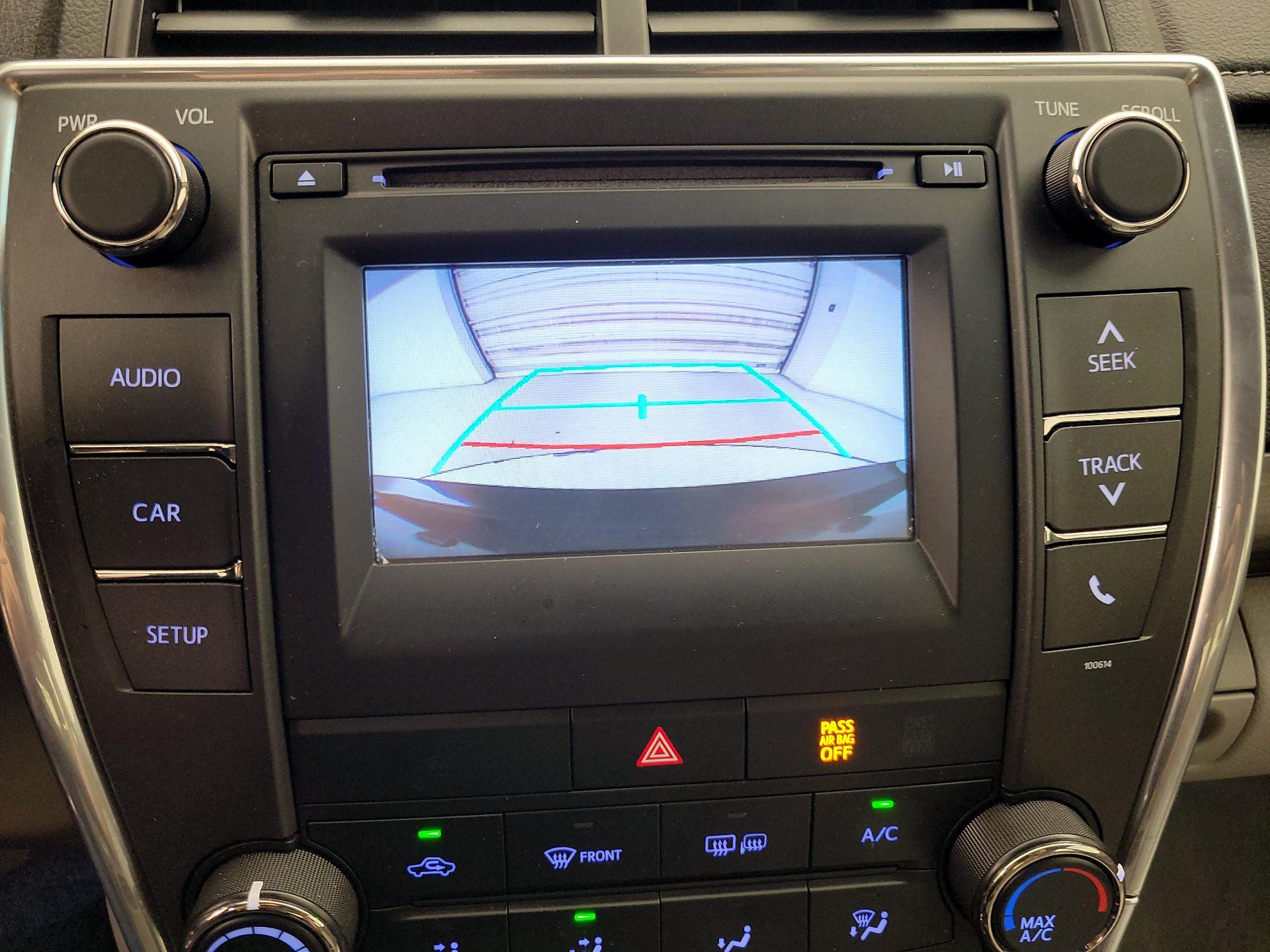 Thumbnail: 2017 Toyota Camry - 14