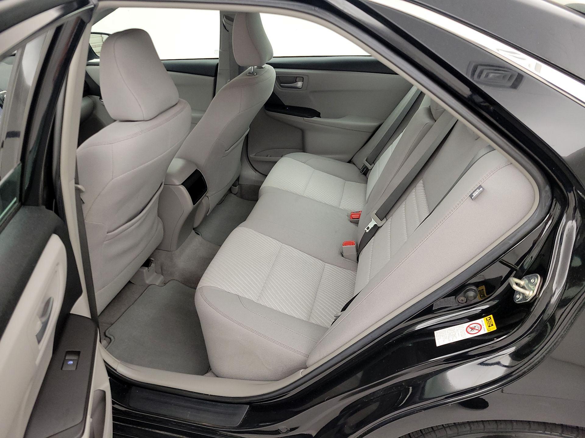 Thumbnail: 2017 Toyota Camry - 19