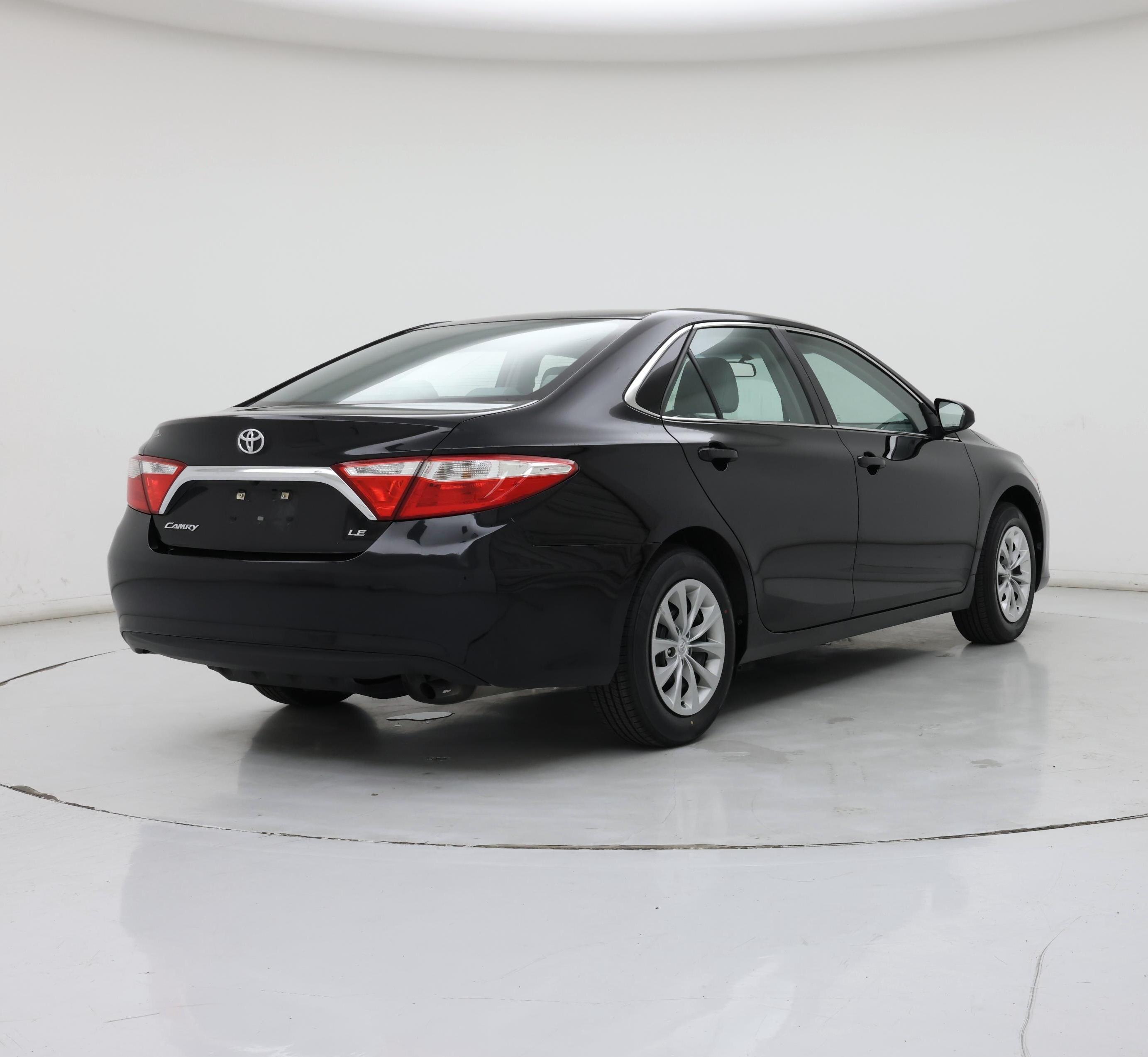 Thumbnail: 2017 Toyota Camry - 8