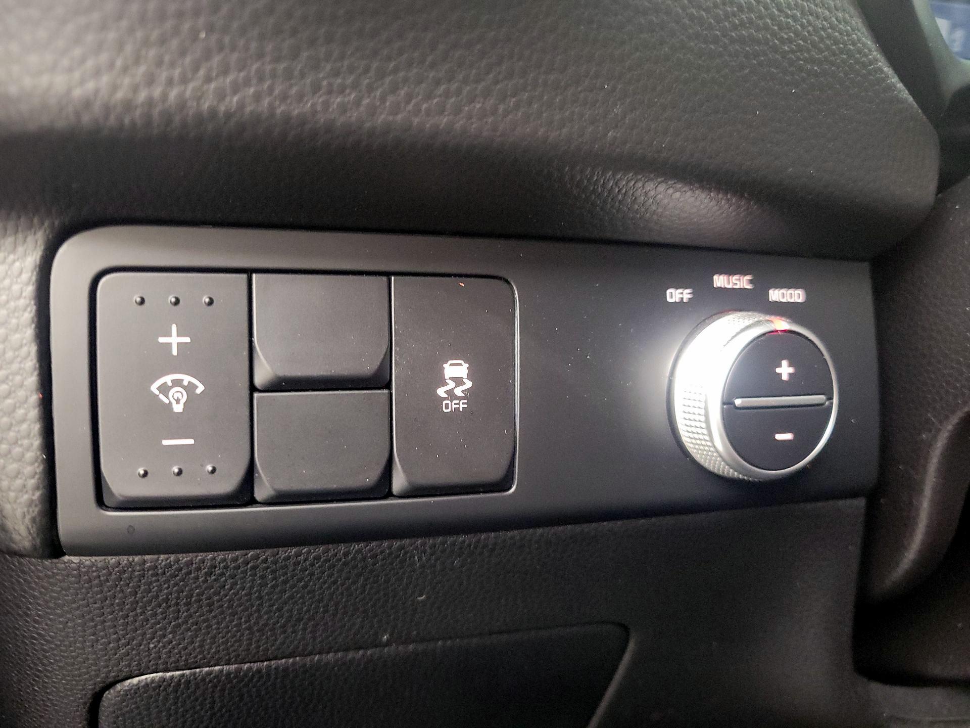 Thumbnail: 2018 Kia Soul - 13