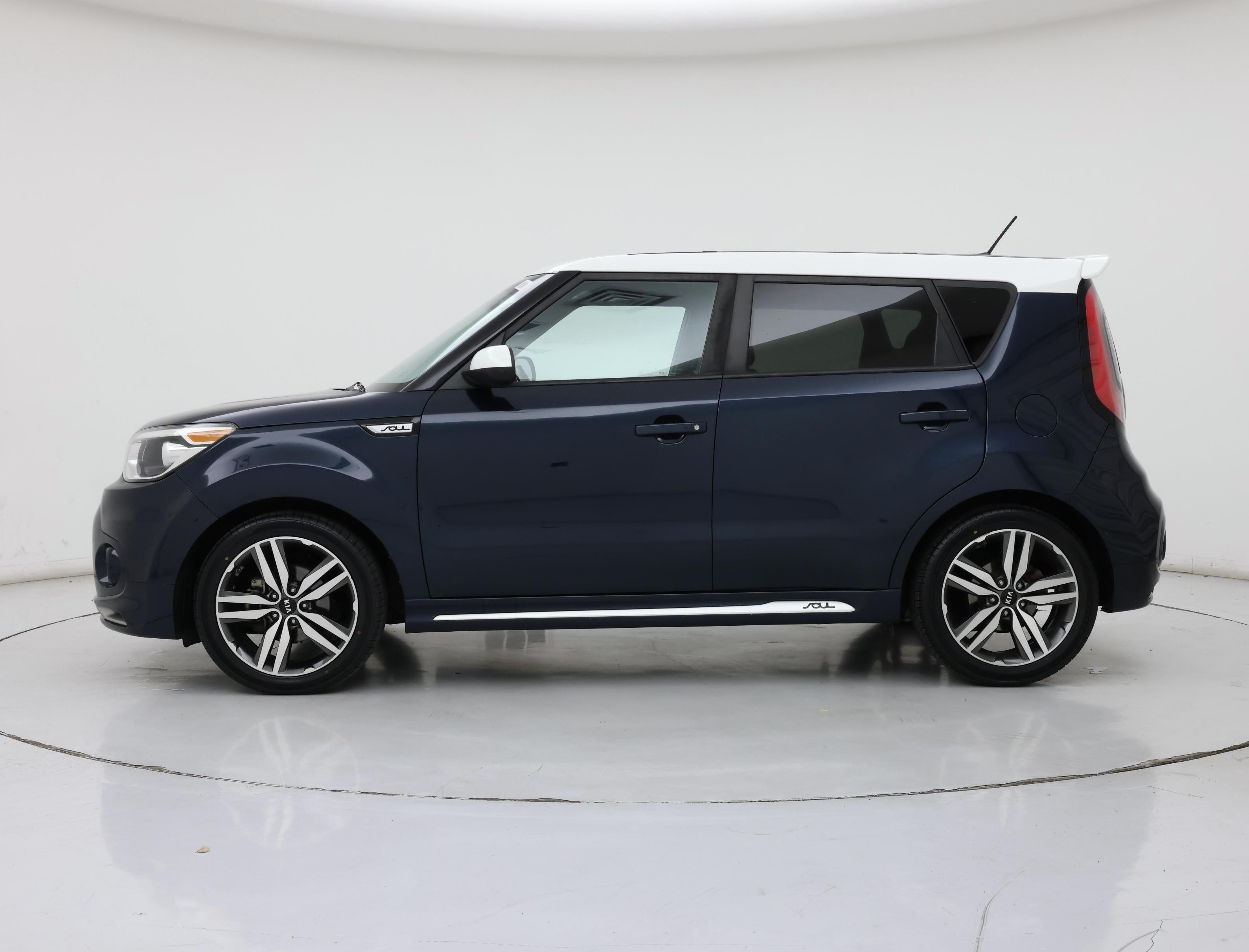 Thumbnail: 2018 Kia Soul - 3