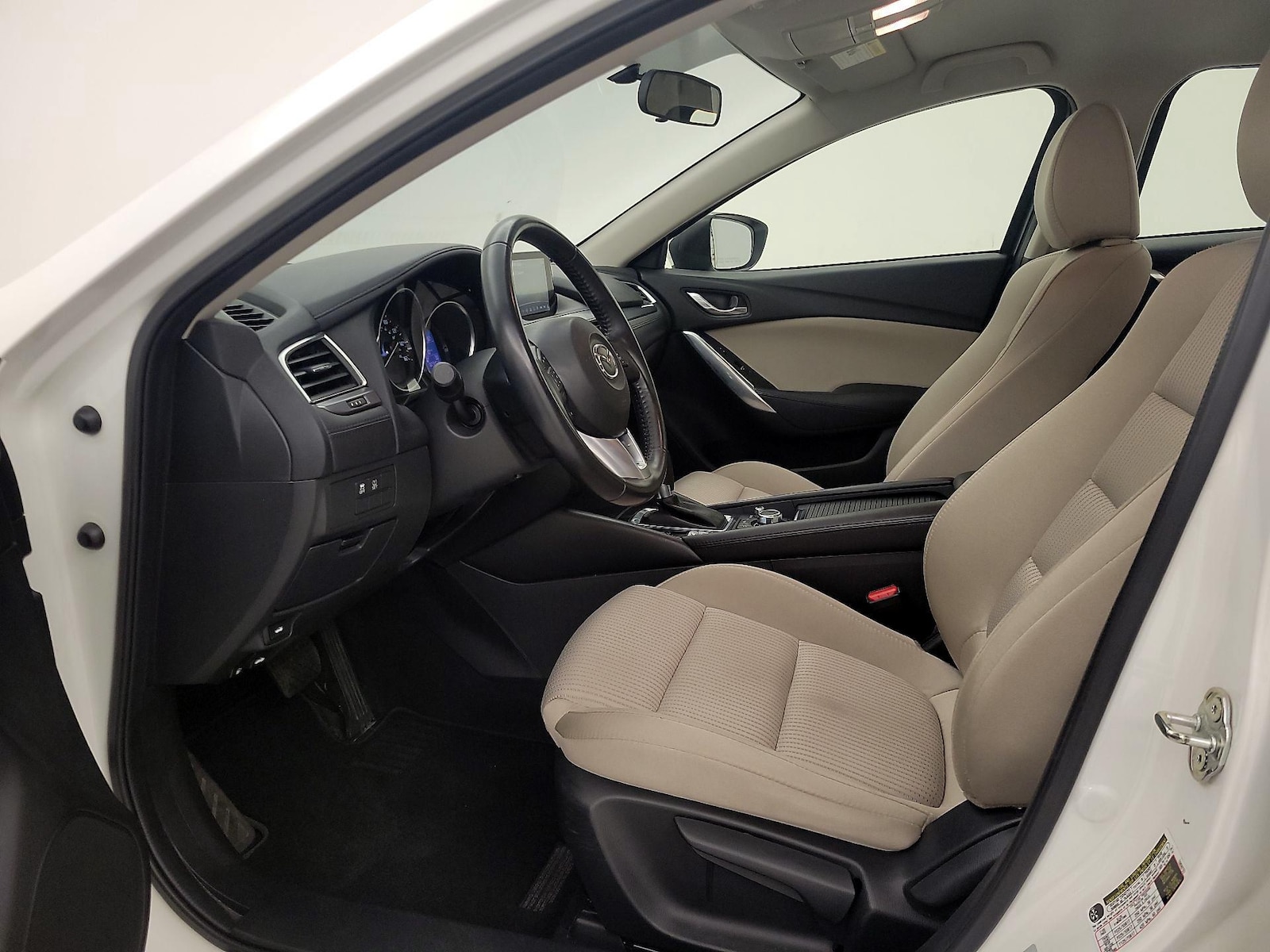 2016 Mazda MAZDA6 i Sport - Photo 12