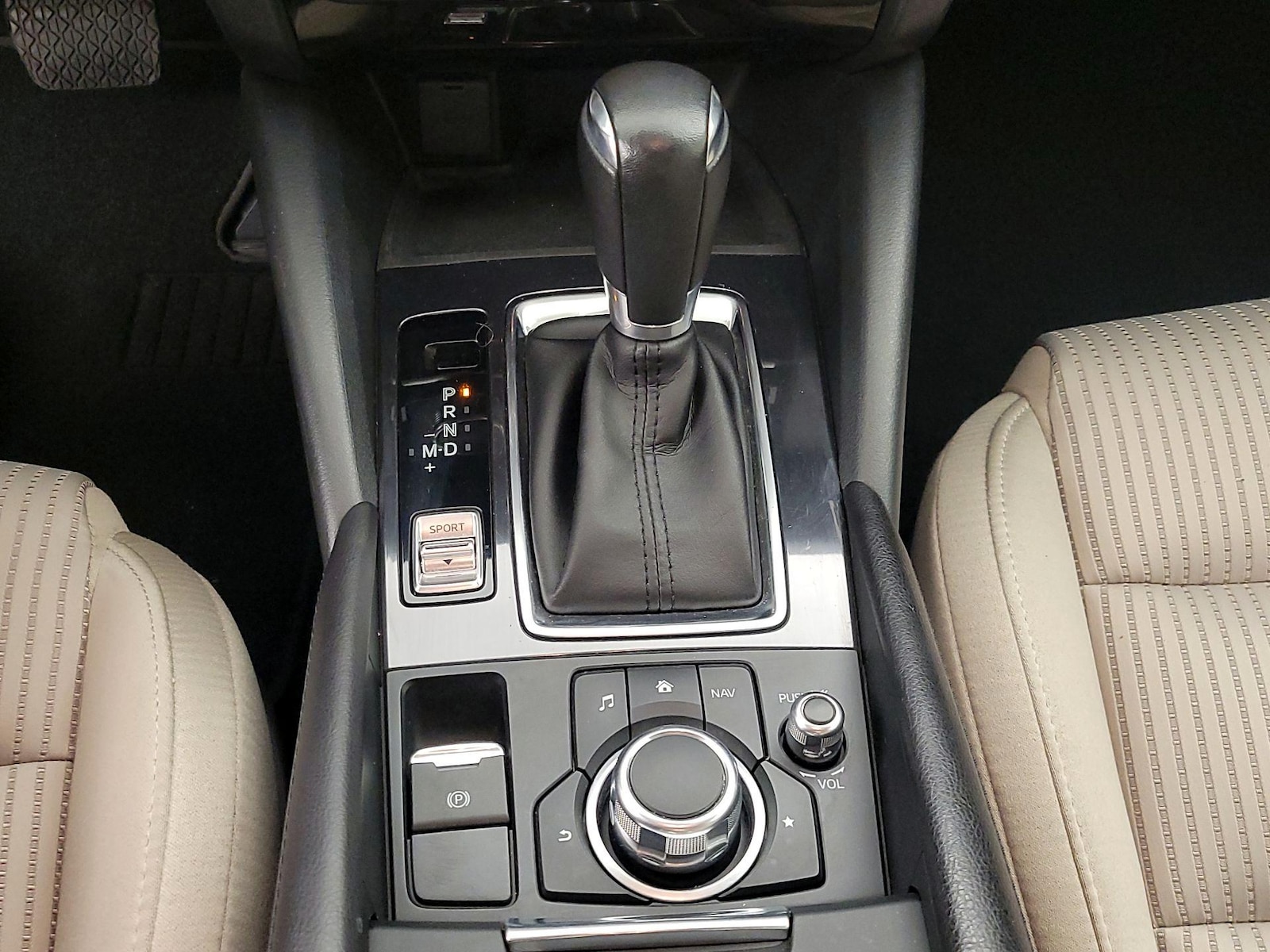 2016 Mazda MAZDA6 i Sport - Photo 18