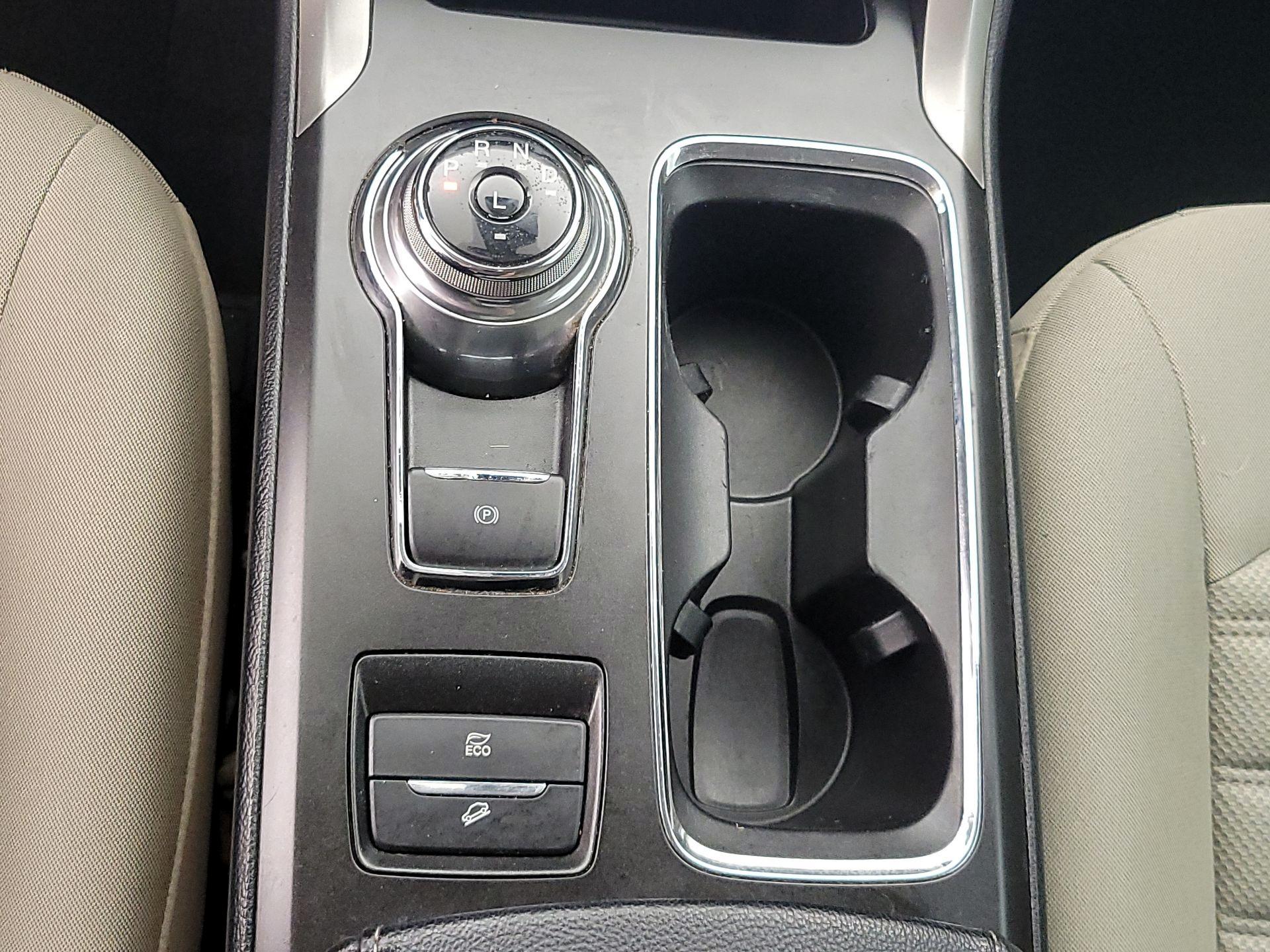 Thumbnail: 2019 Ford Fusion - 18