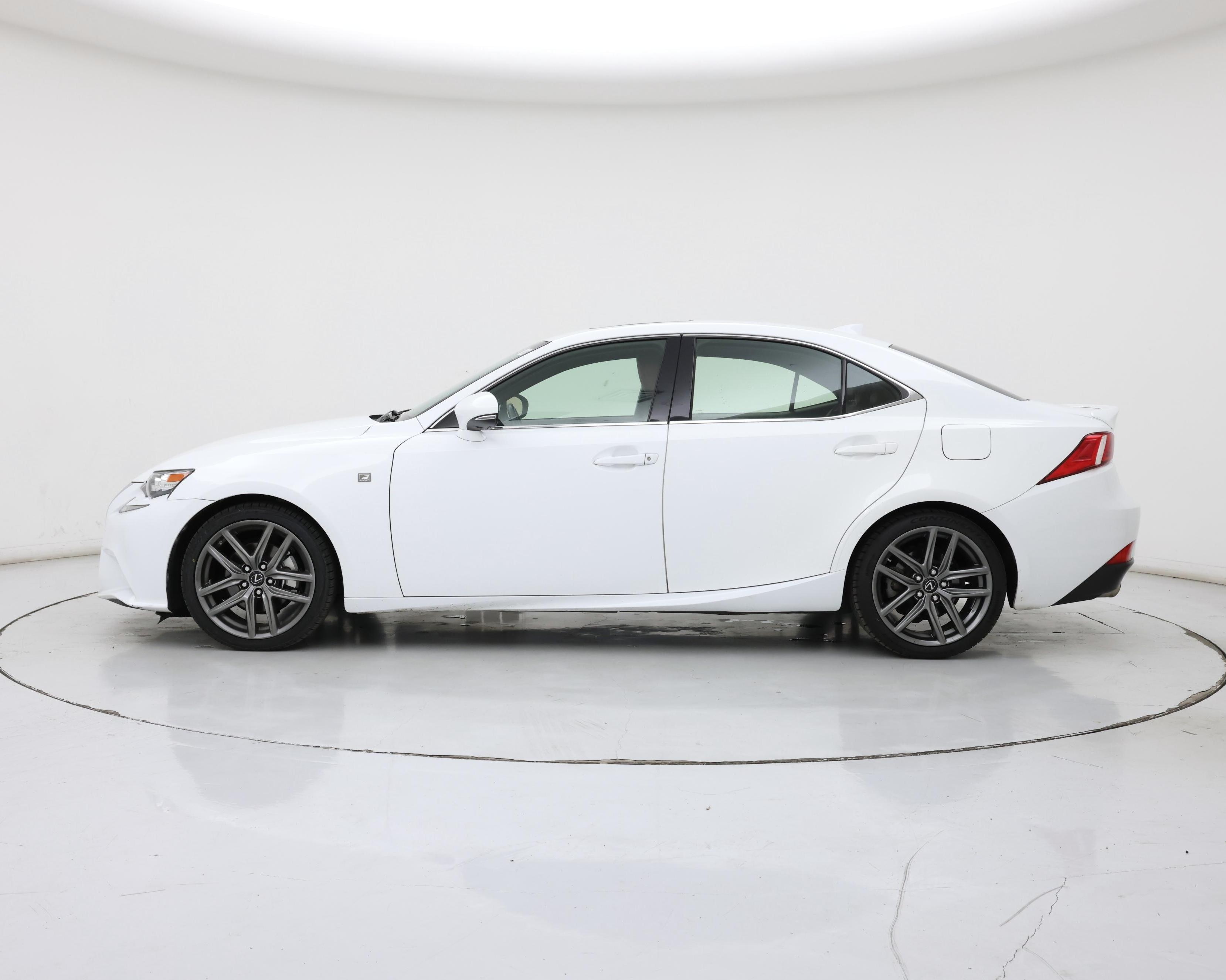 Thumbnail: 2015 Lexus IS - 3