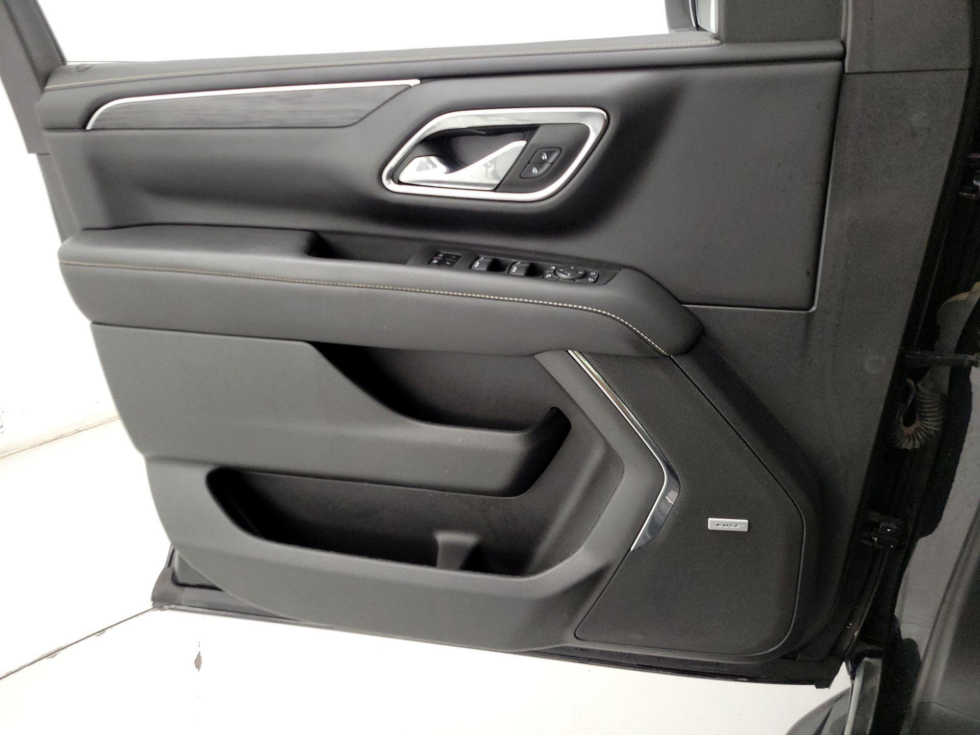 Thumbnail: 2023 GMC Yukon XL - 12