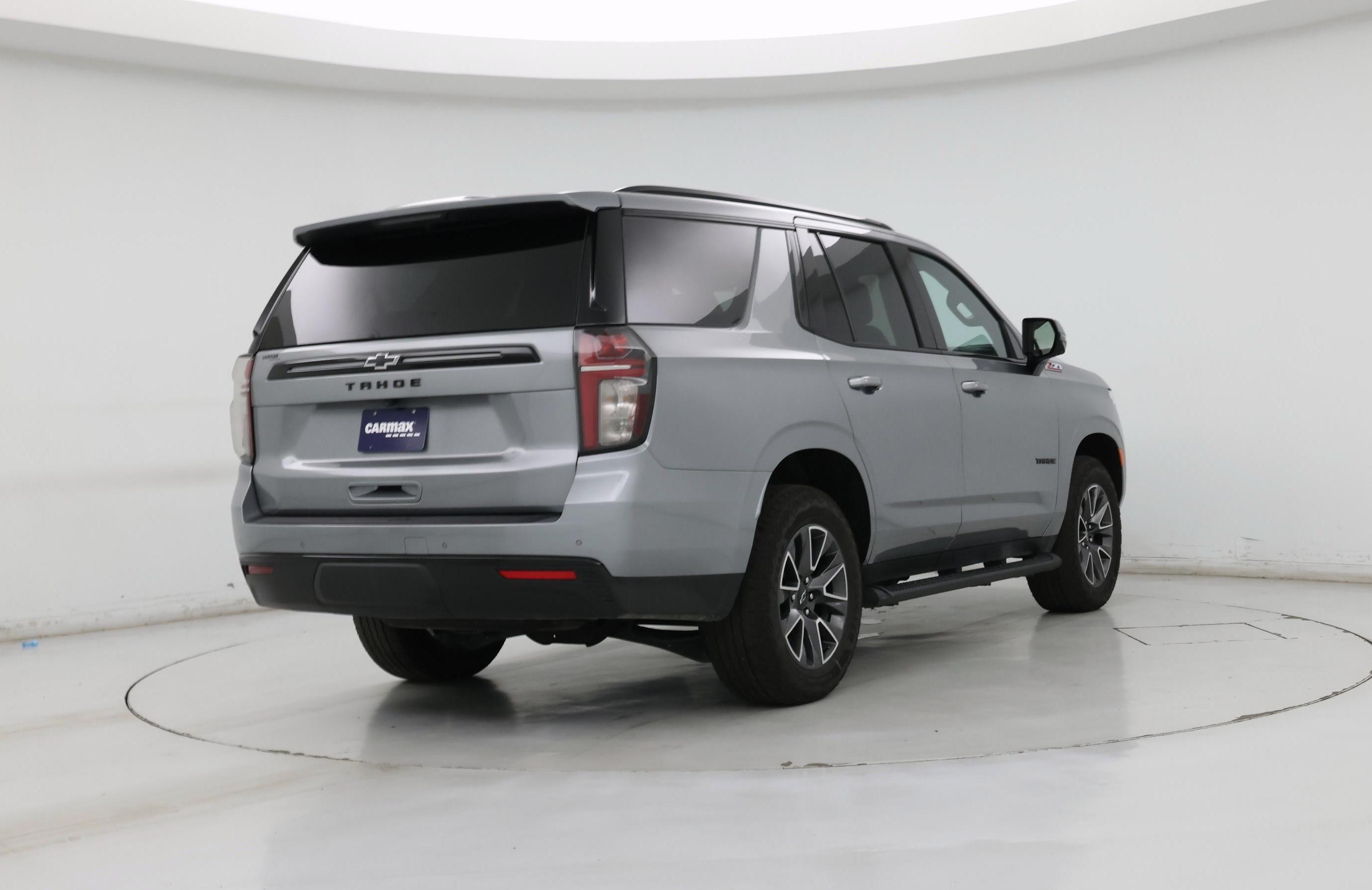 Thumbnail: 2023 Chevrolet Tahoe - 8