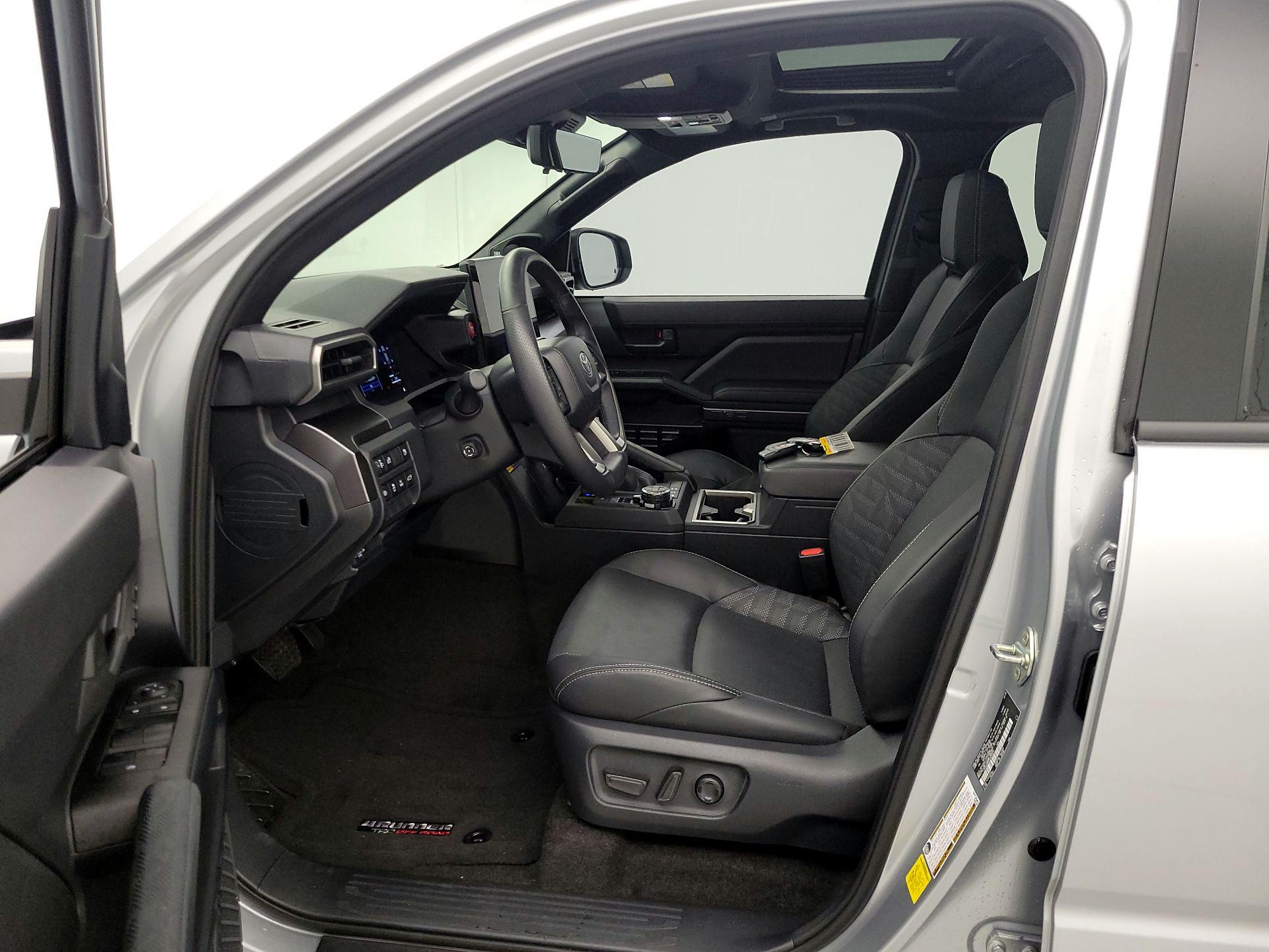 Thumbnail: 2025 Toyota 4Runner - 11