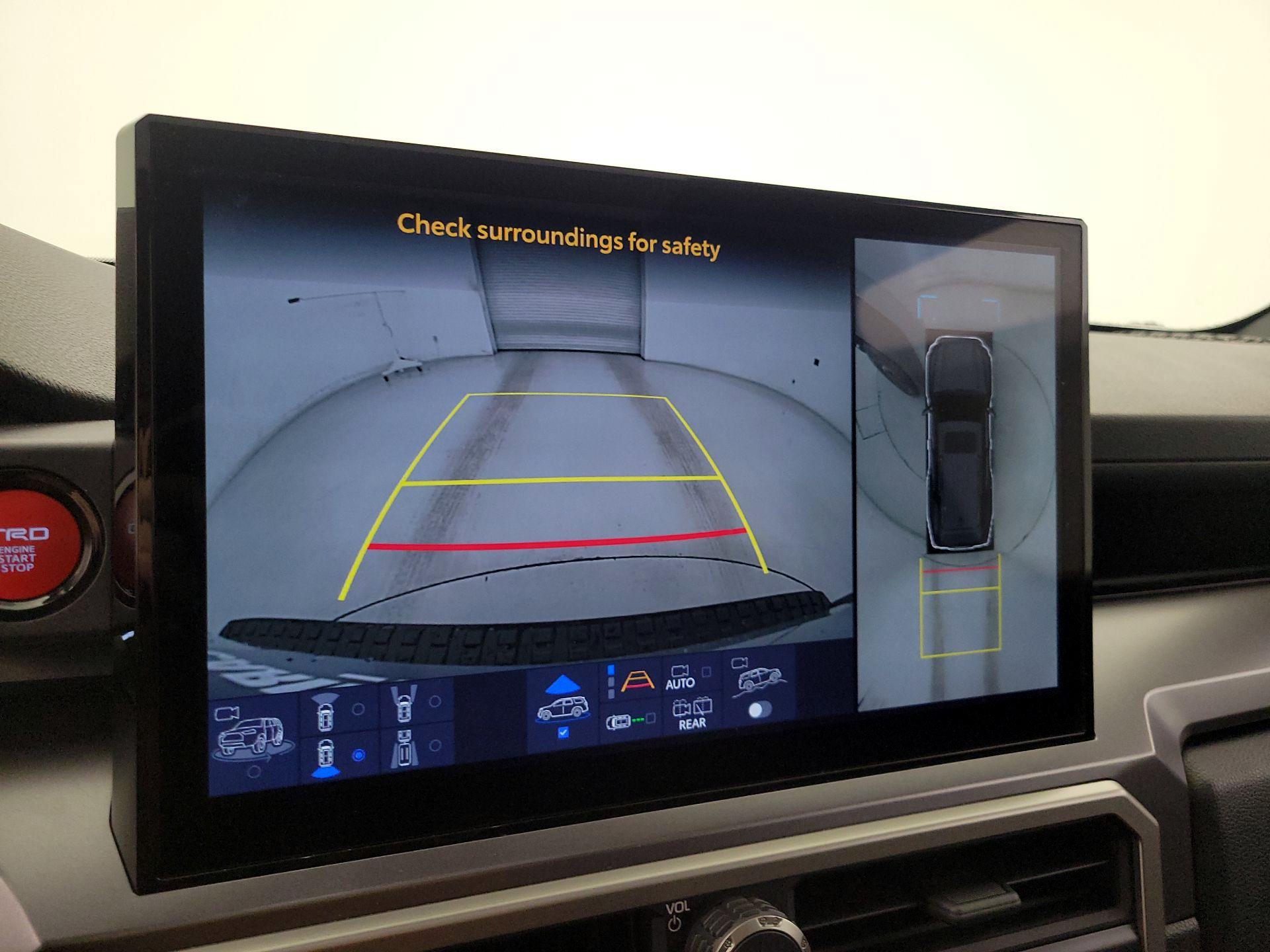 Thumbnail: 2025 Toyota 4Runner - 14