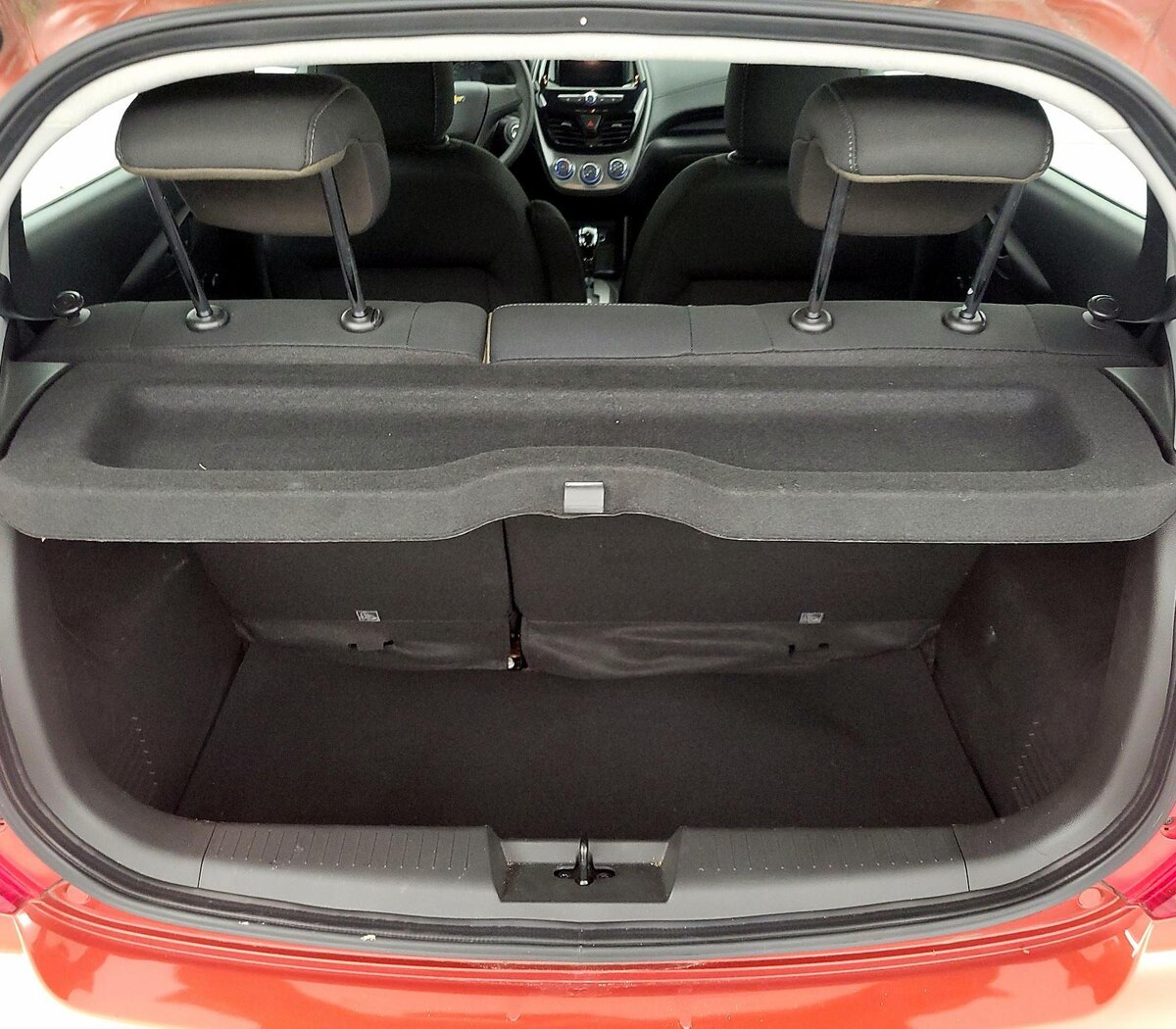 Trunk/Cargo (Seats Up)