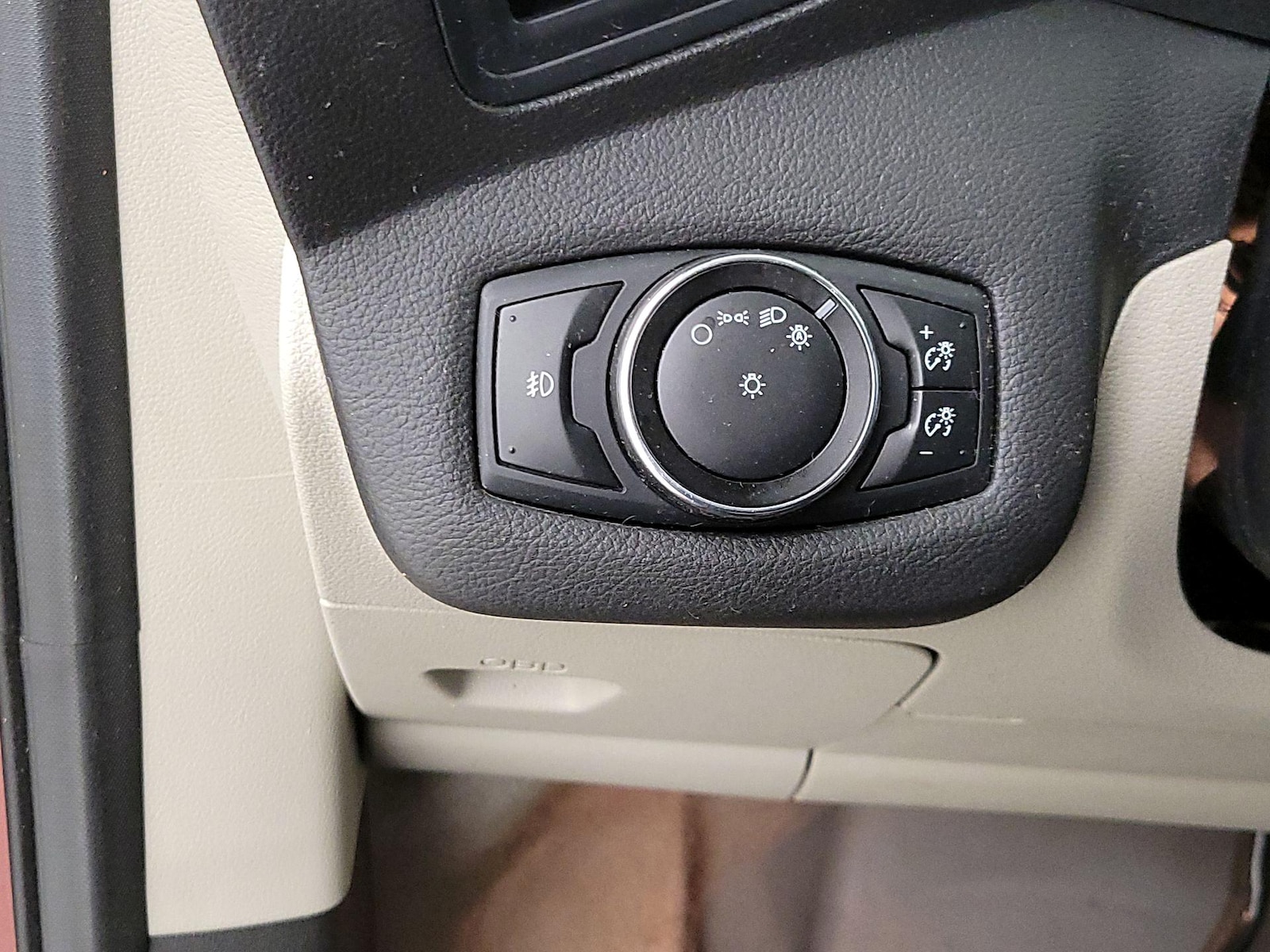 2014 Ford Escape SE - Photo 14