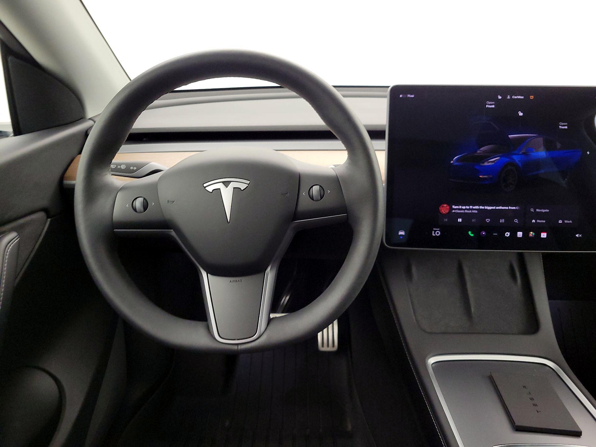 Thumbnail: 2022 Tesla Model Y - 10