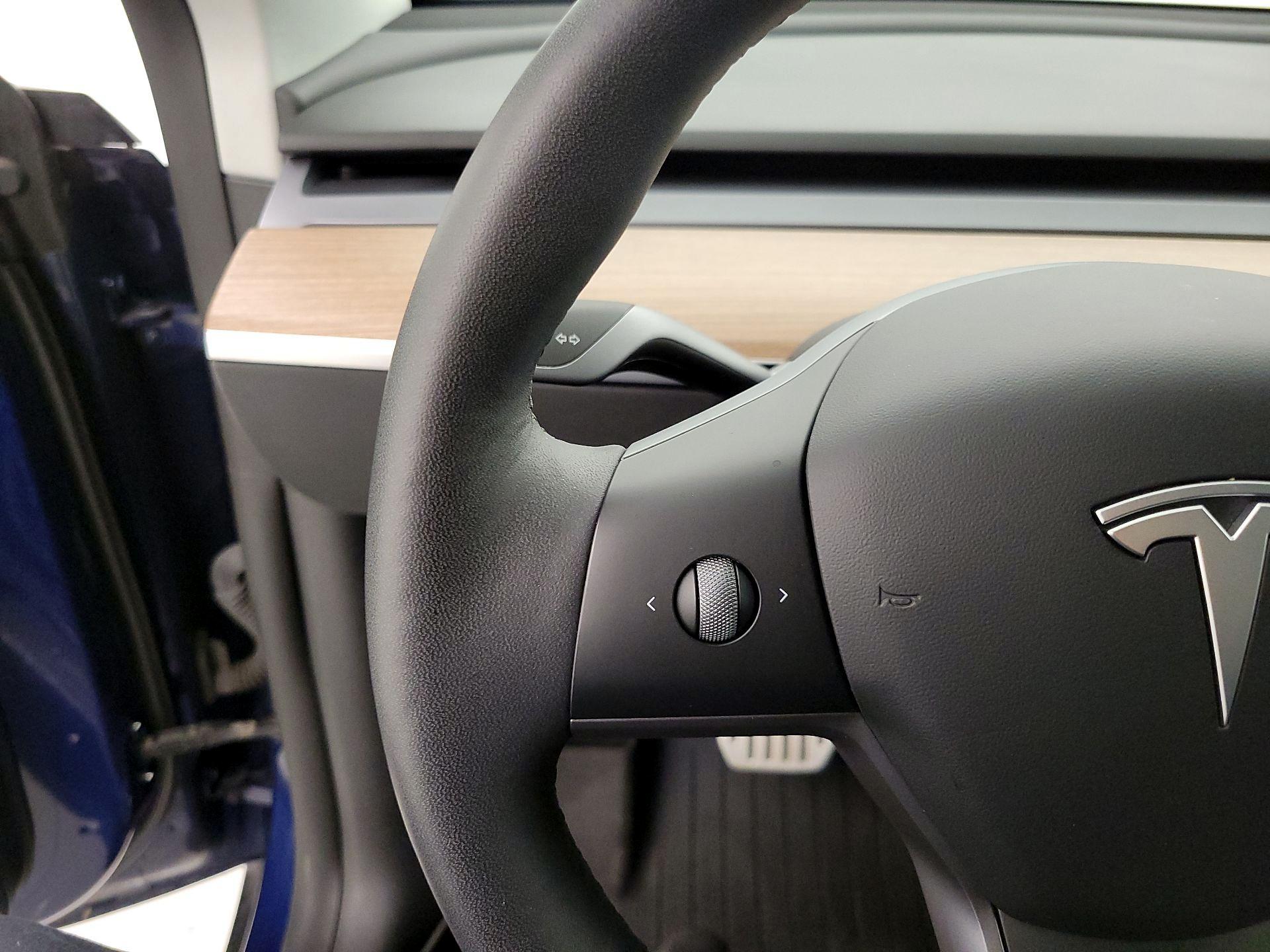 Thumbnail: 2022 Tesla Model Y - 13