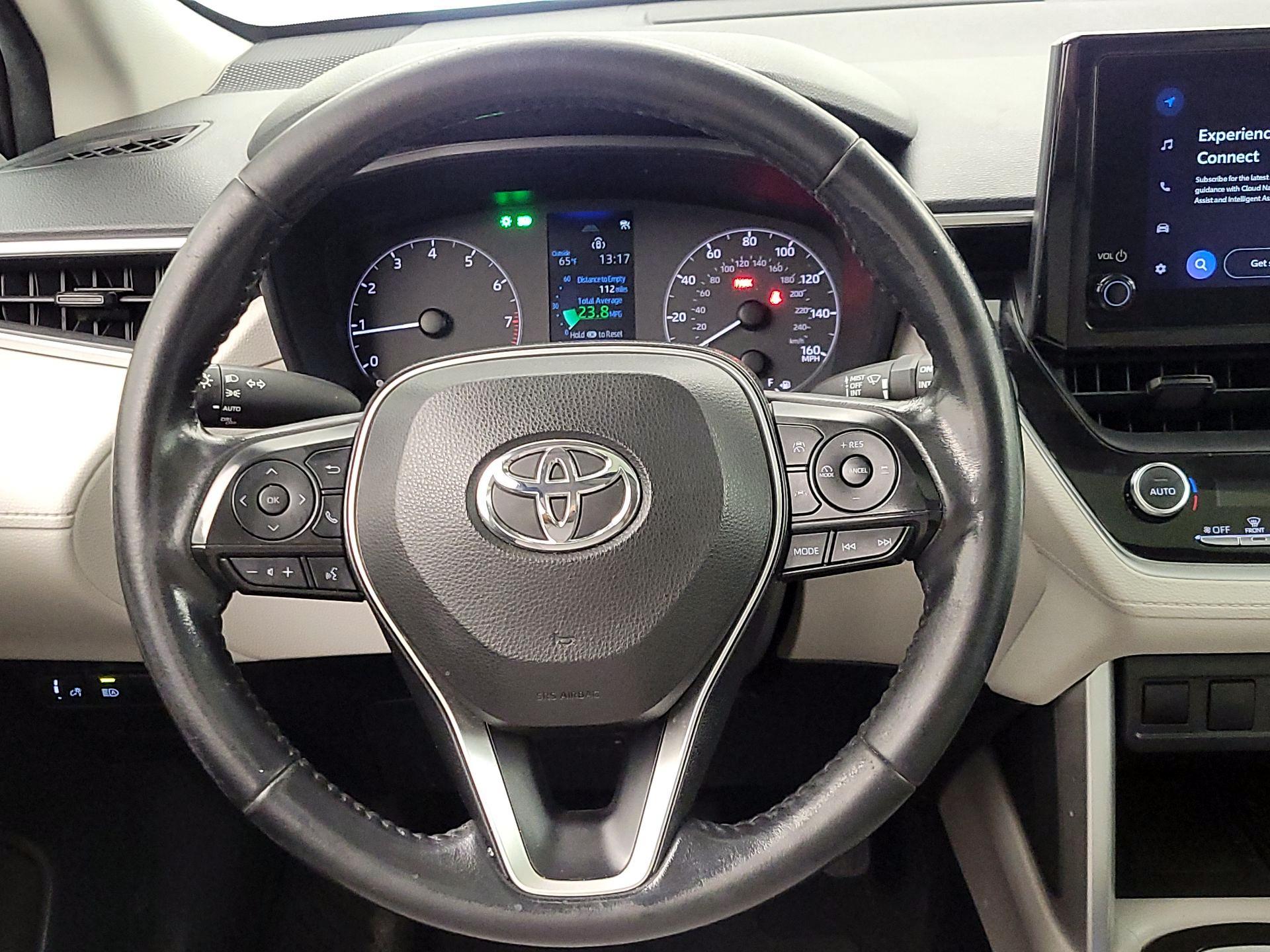 Thumbnail: 2023 Toyota Corolla Cross - 10