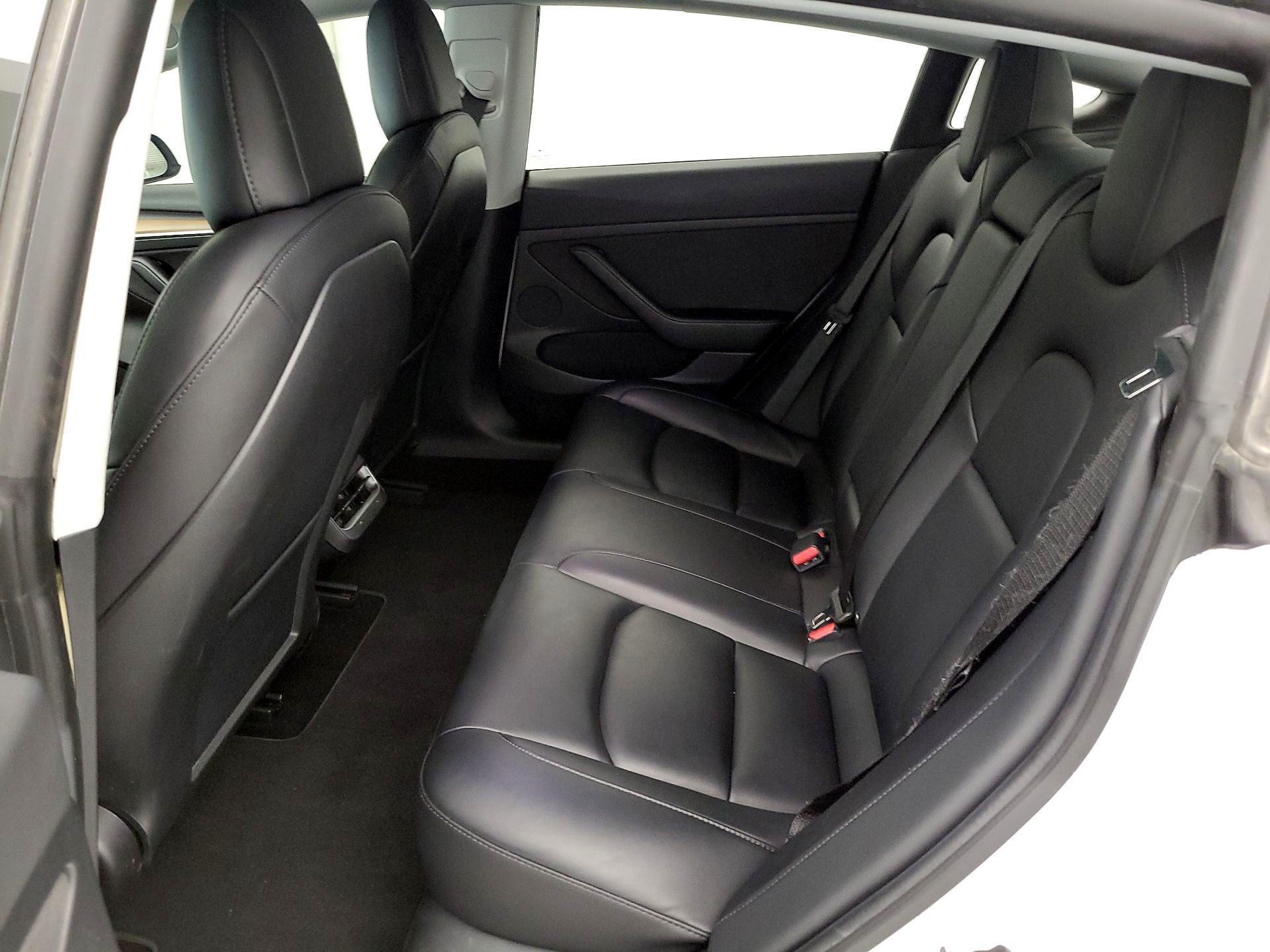 Thumbnail: 2021 Tesla Model 3 - 20