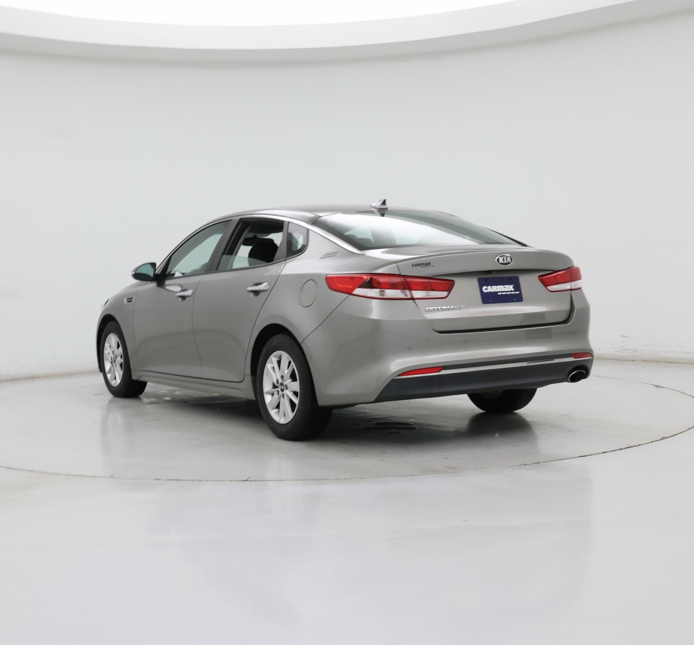 Thumbnail: 2018 Kia Optima - 2