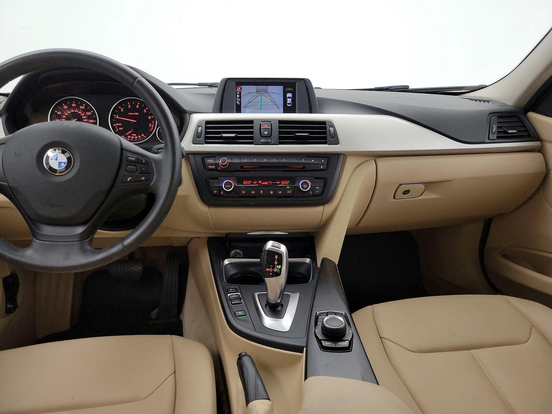 Thumbnail: 2015 BMW 3 Series - 9
