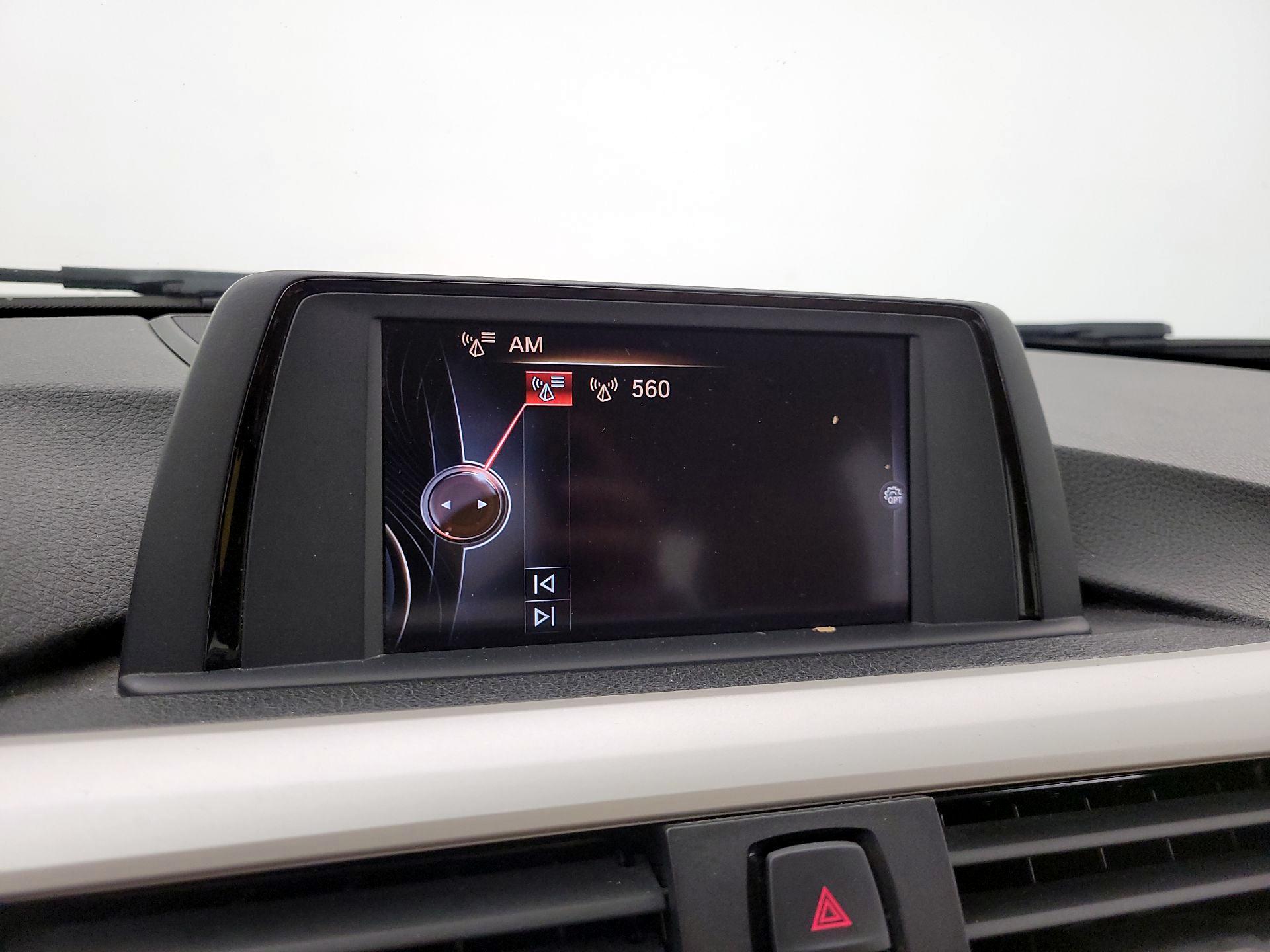 Thumbnail: 2015 BMW 3 Series - 15