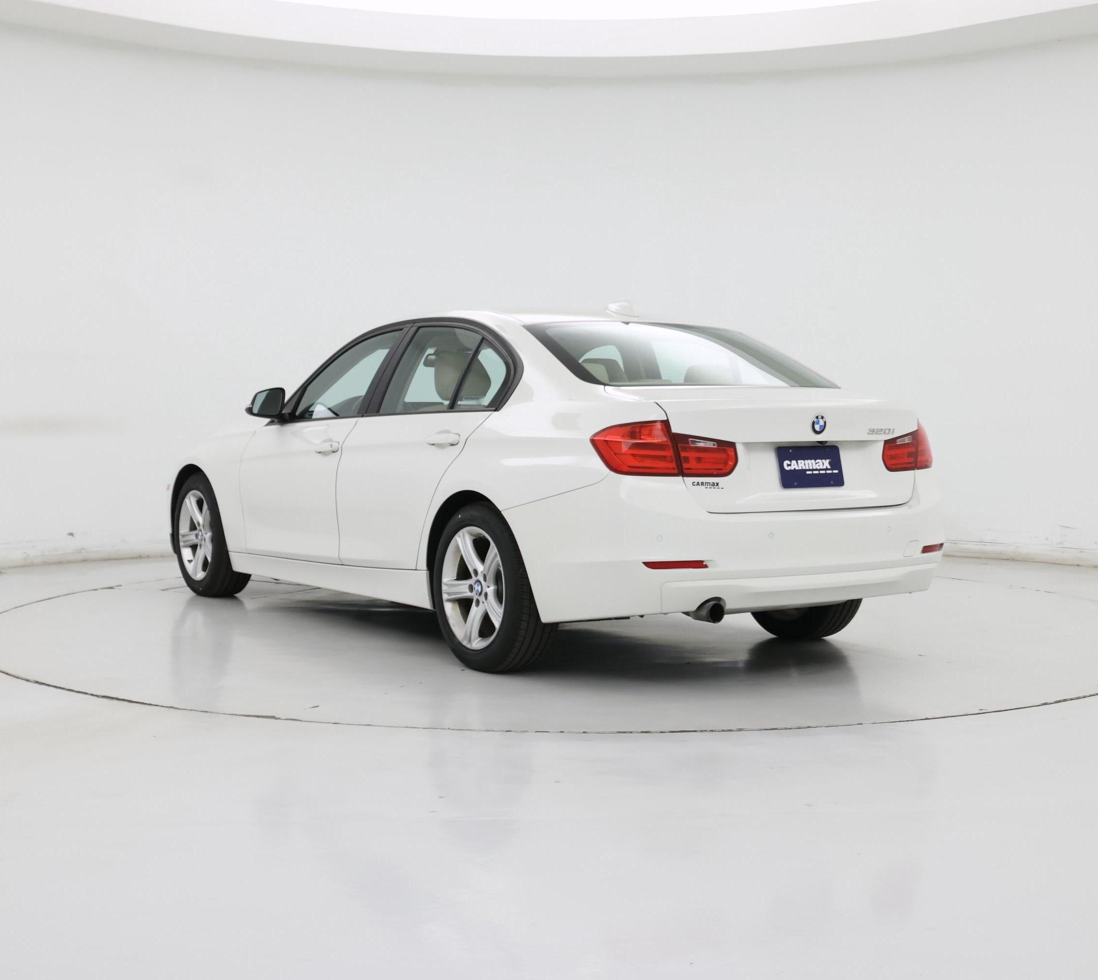Thumbnail: 2015 BMW 3 Series - 2