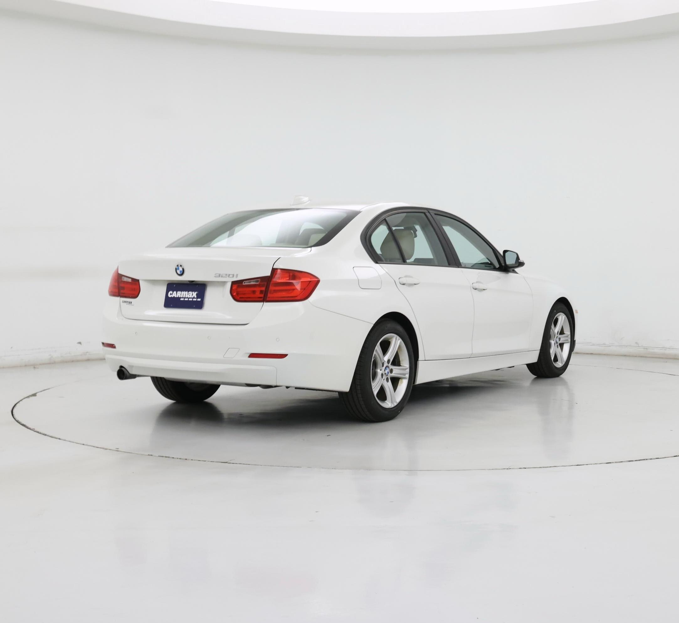 Thumbnail: 2015 BMW 3 Series - 8
