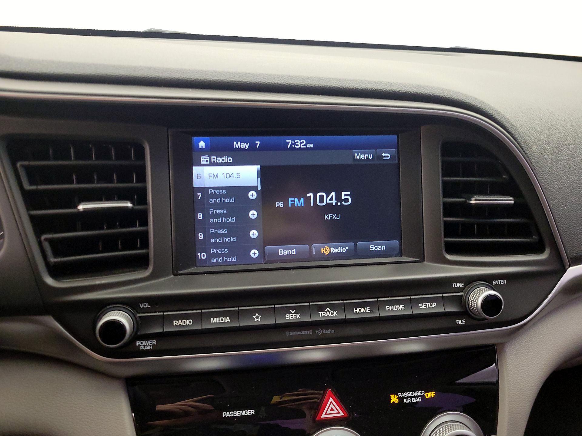 Thumbnail: 2019 Hyundai Elantra - 15