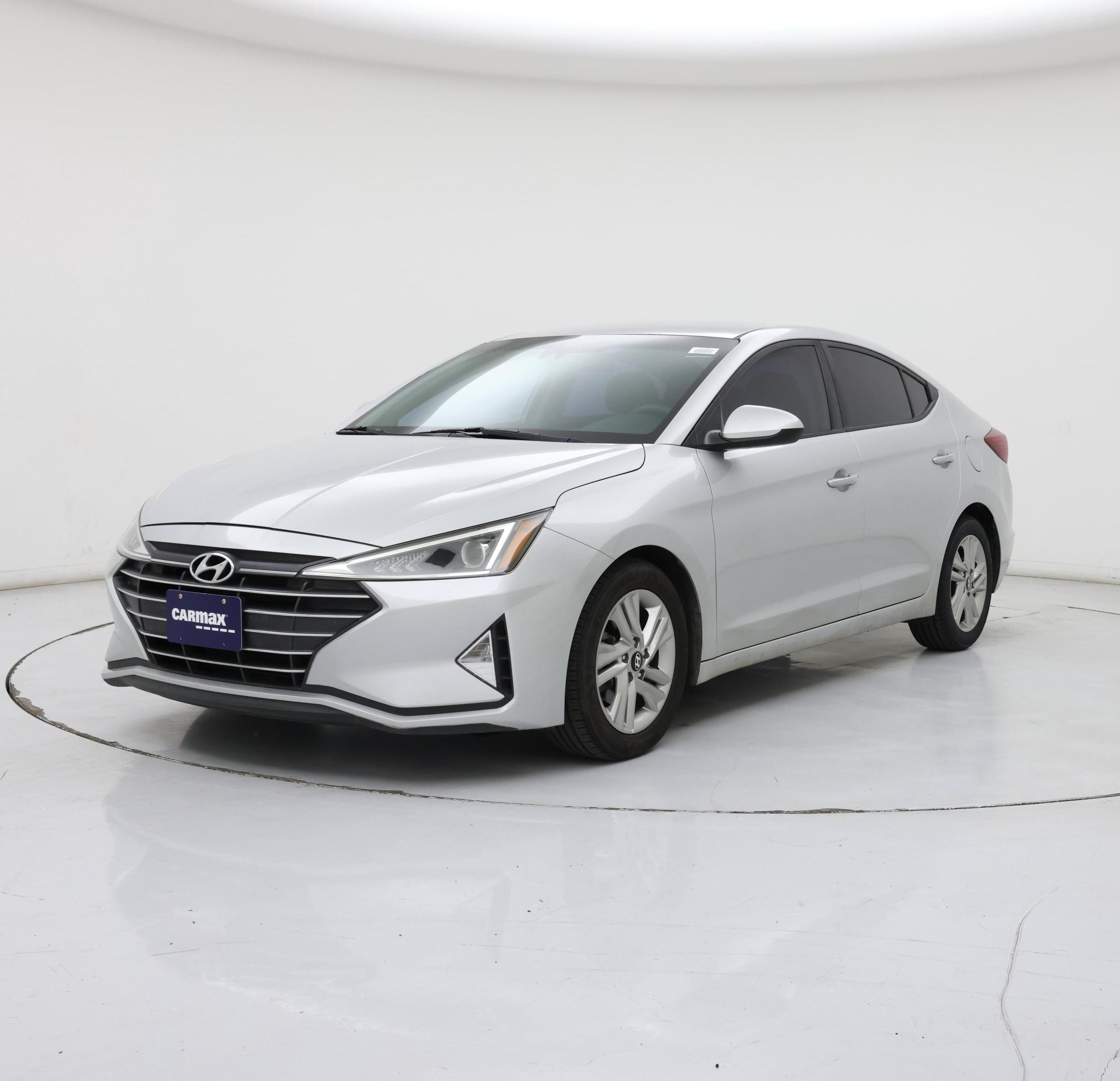 Thumbnail: 2019 Hyundai Elantra - 4