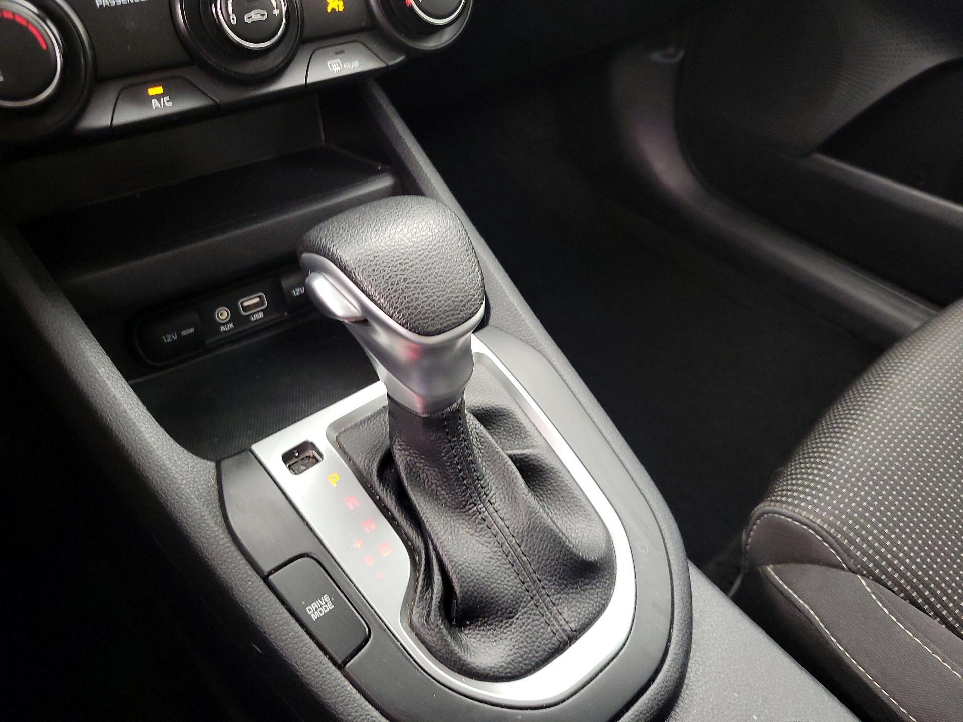 Thumbnail: 2021 Kia Forte - 17
