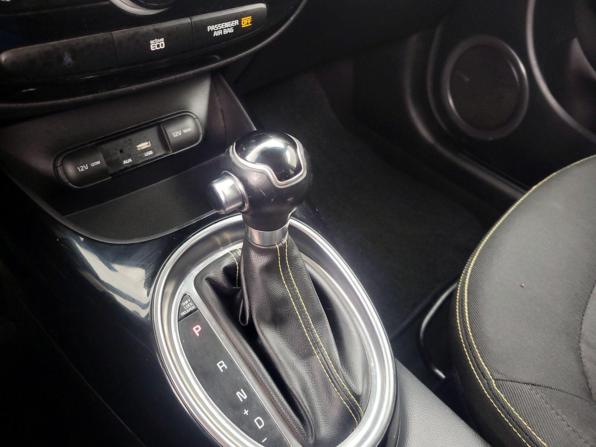 Thumbnail: 2016 Kia Soul - 17