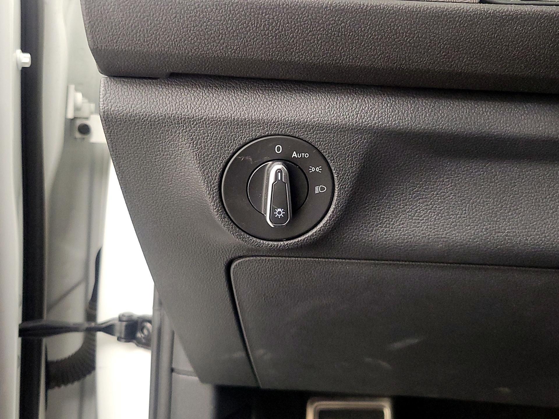 Thumbnail: 2023 Volkswagen Jetta - 13