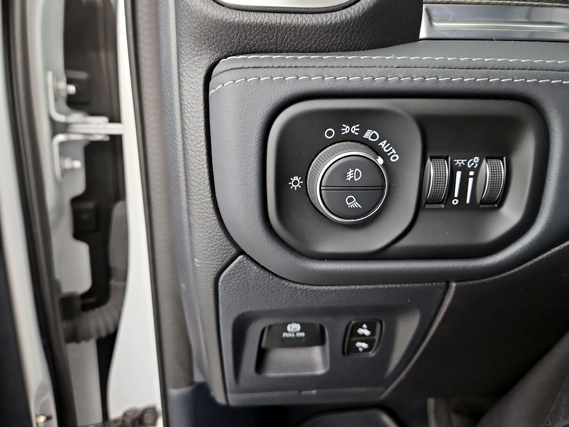 Thumbnail: 2023 RAM 1500 - 13