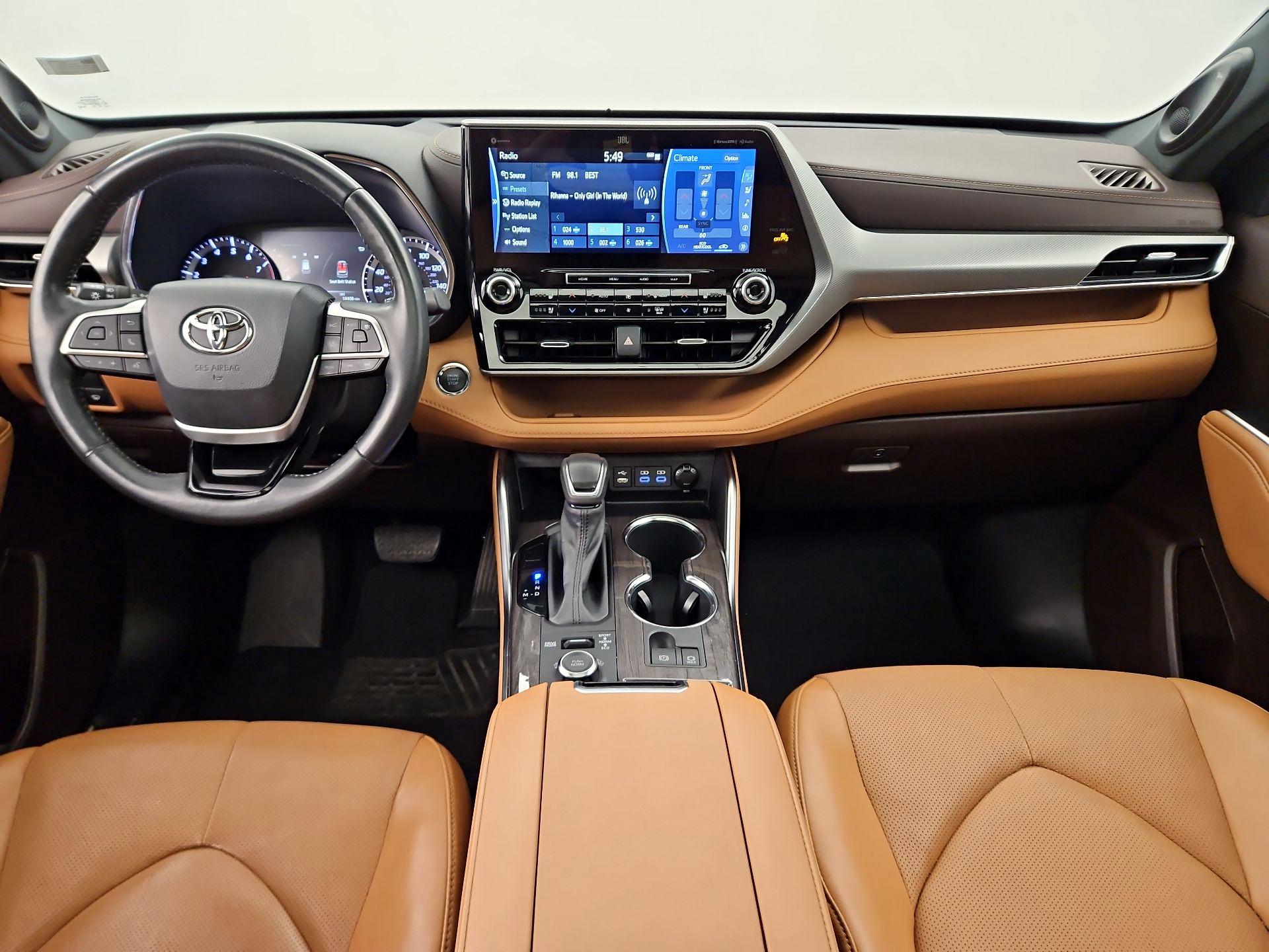 Thumbnail: 2022 Toyota Highlander - 9