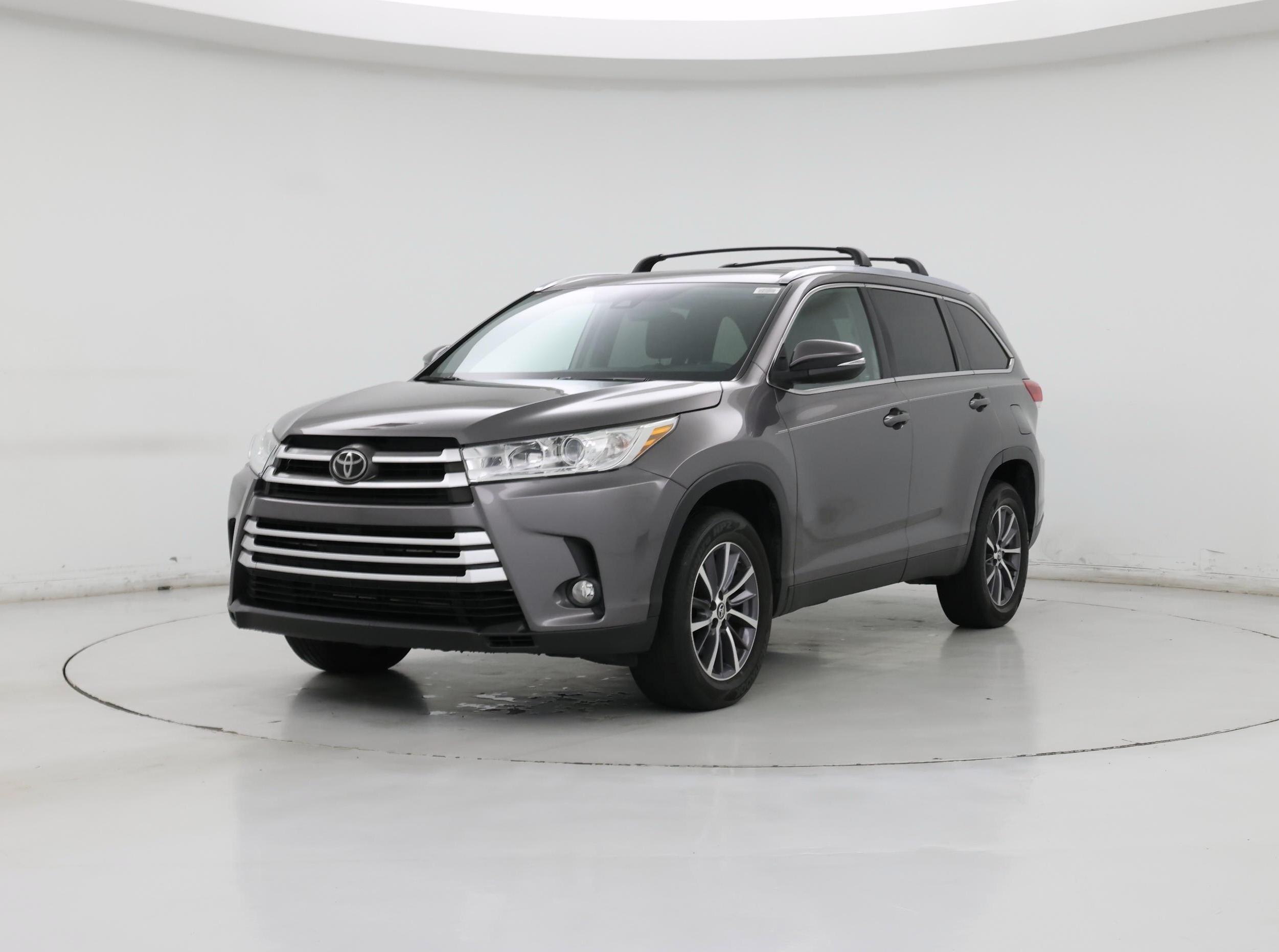 Thumbnail: 2019 Toyota Highlander - 4