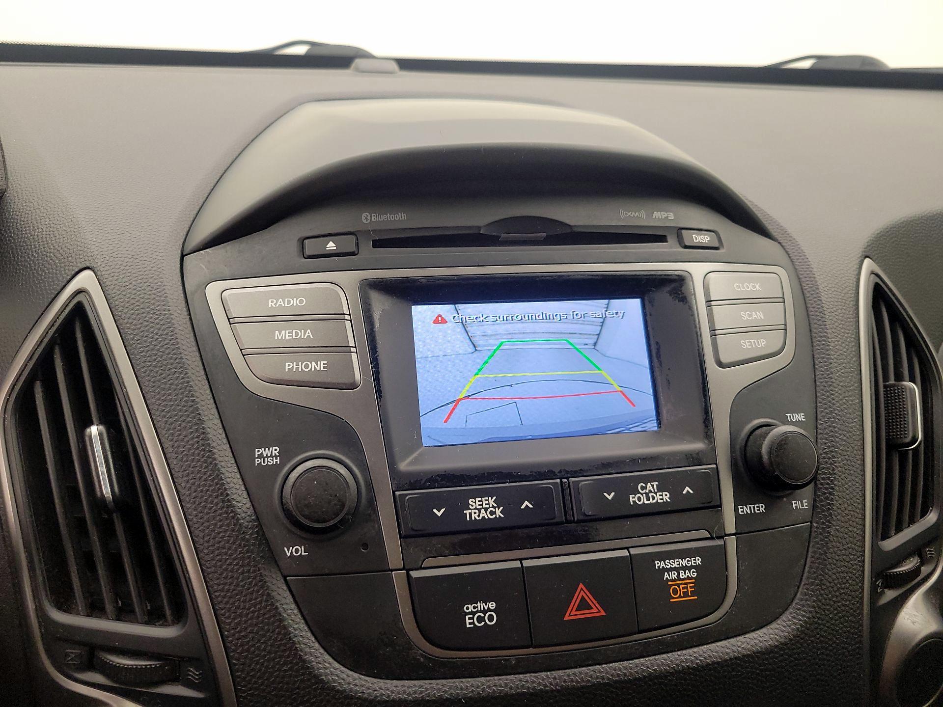 Thumbnail: 2015 Hyundai Tucson - 14