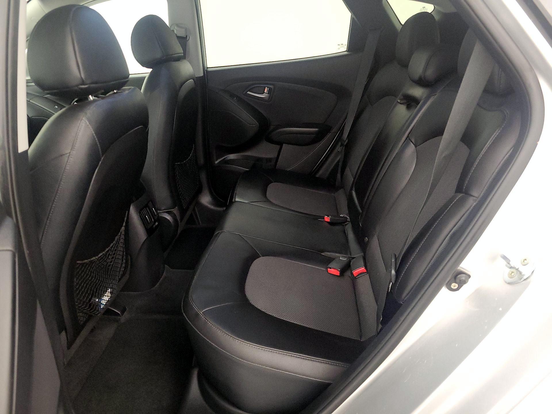 Thumbnail: 2015 Hyundai Tucson - 19