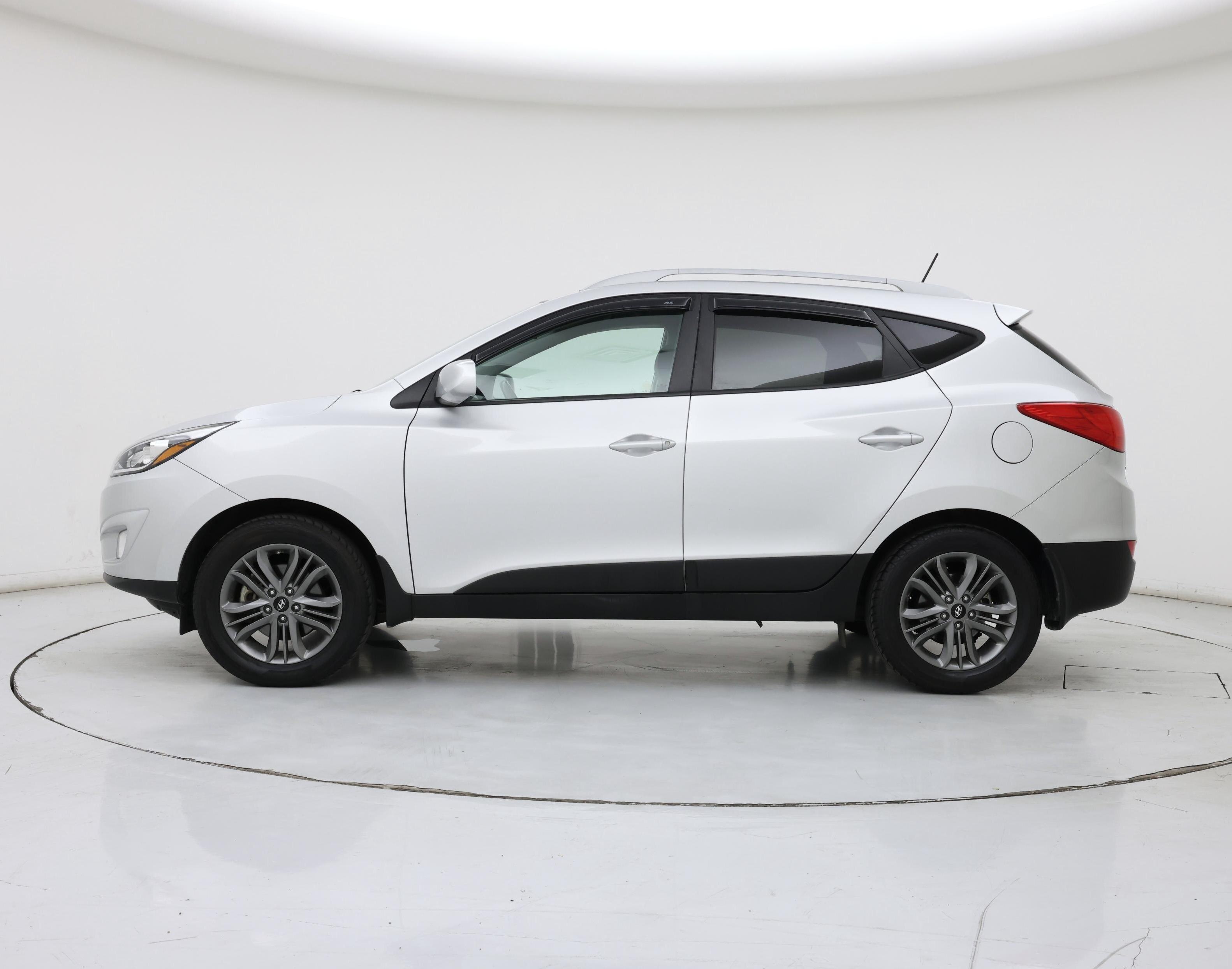 Thumbnail: 2015 Hyundai Tucson - 3