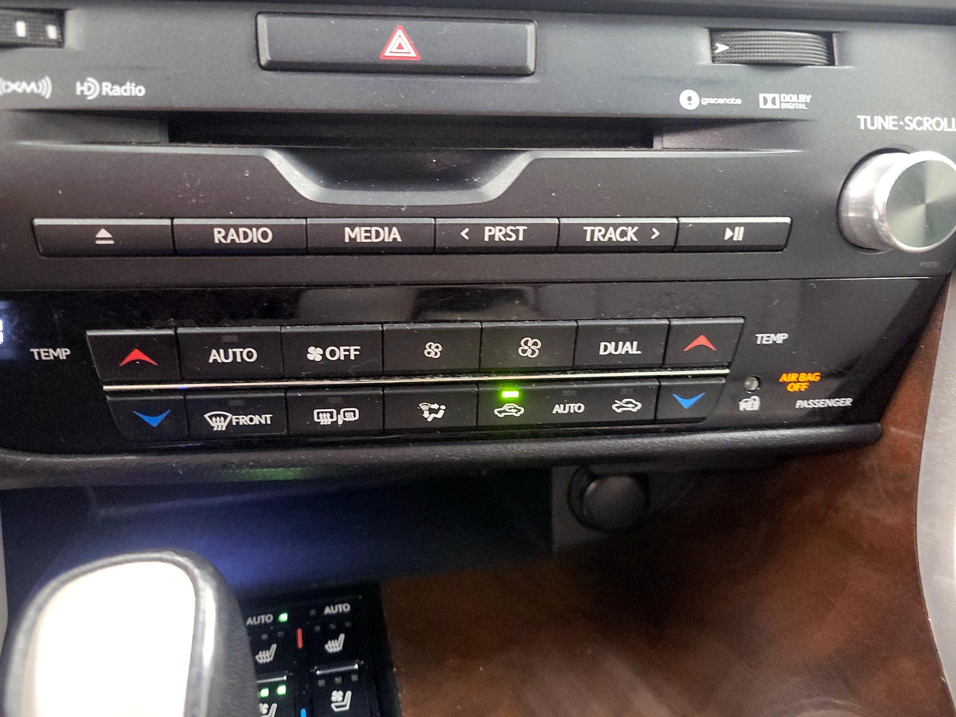 Thumbnail: 2019 Lexus RX - 17