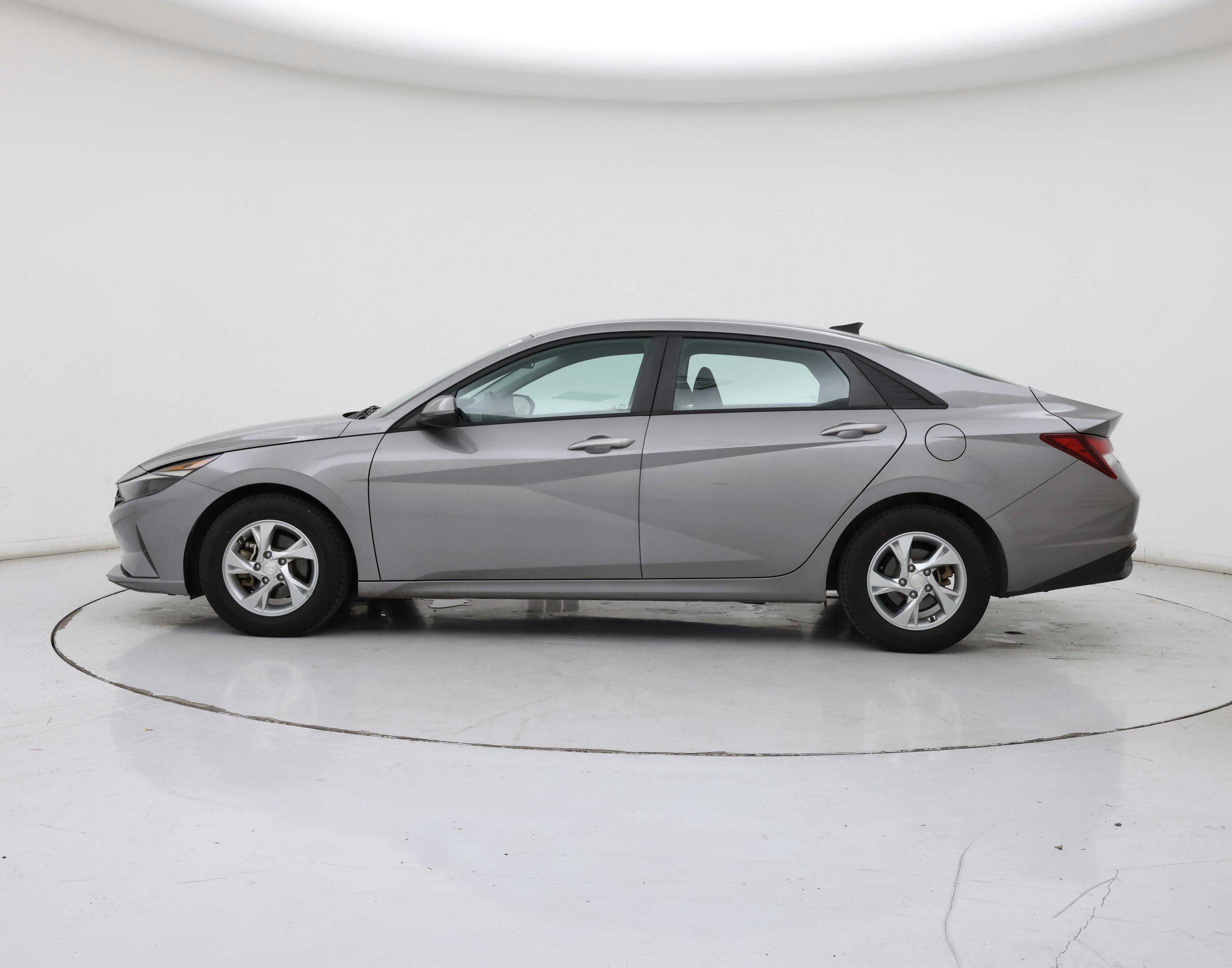 Thumbnail: 2022 Hyundai Elantra - 3