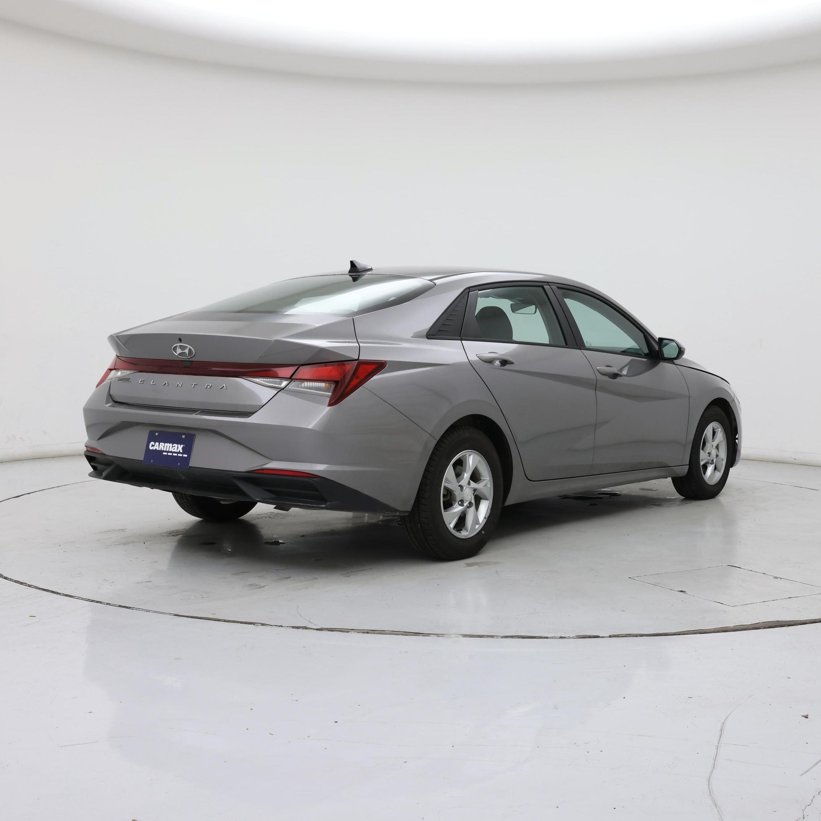 Thumbnail: 2022 Hyundai Elantra - 8