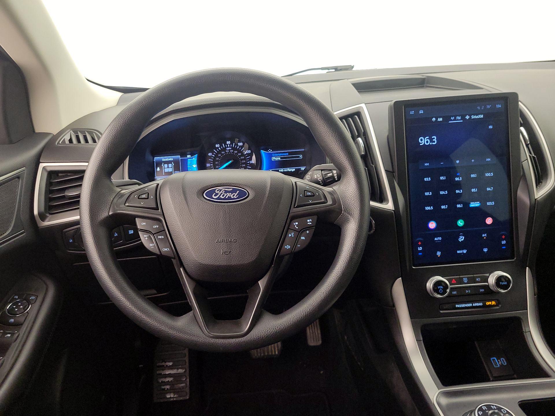 Thumbnail: 2022 Ford Edge - 10