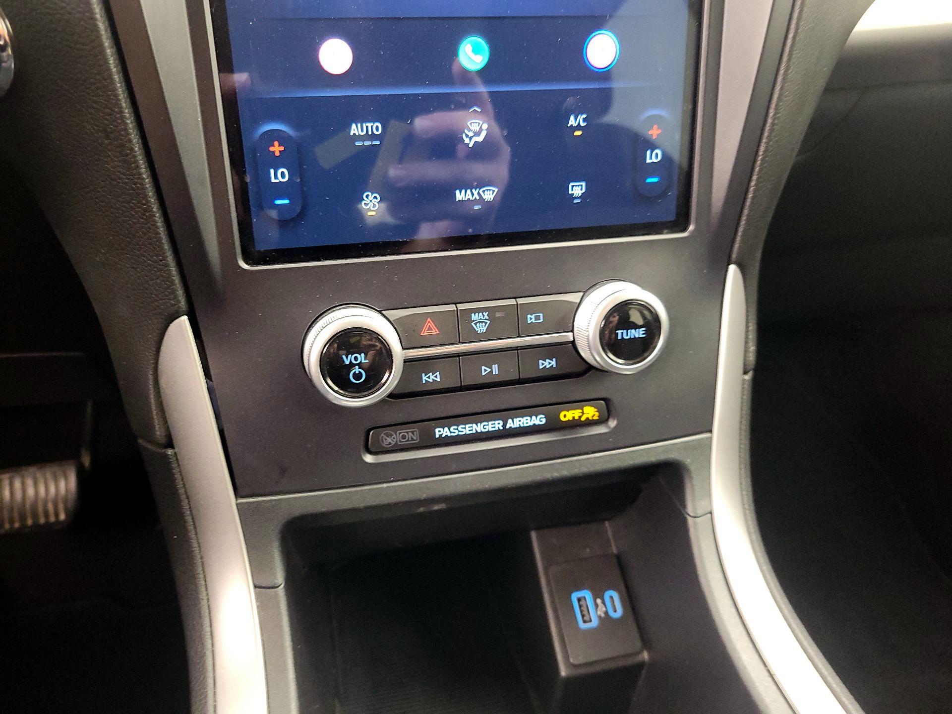 Thumbnail: 2022 Ford Edge - 16