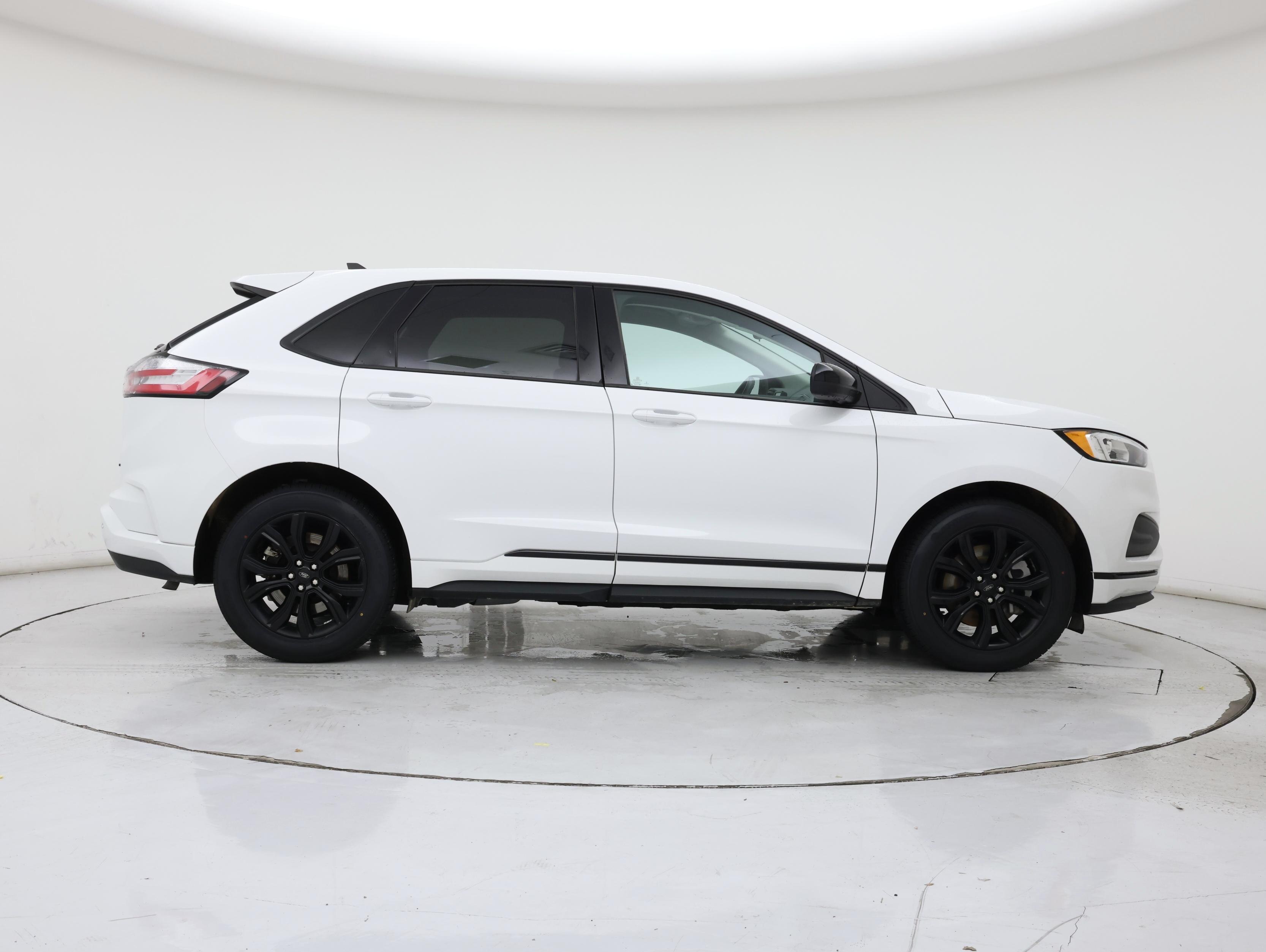 Thumbnail: 2022 Ford Edge - 7