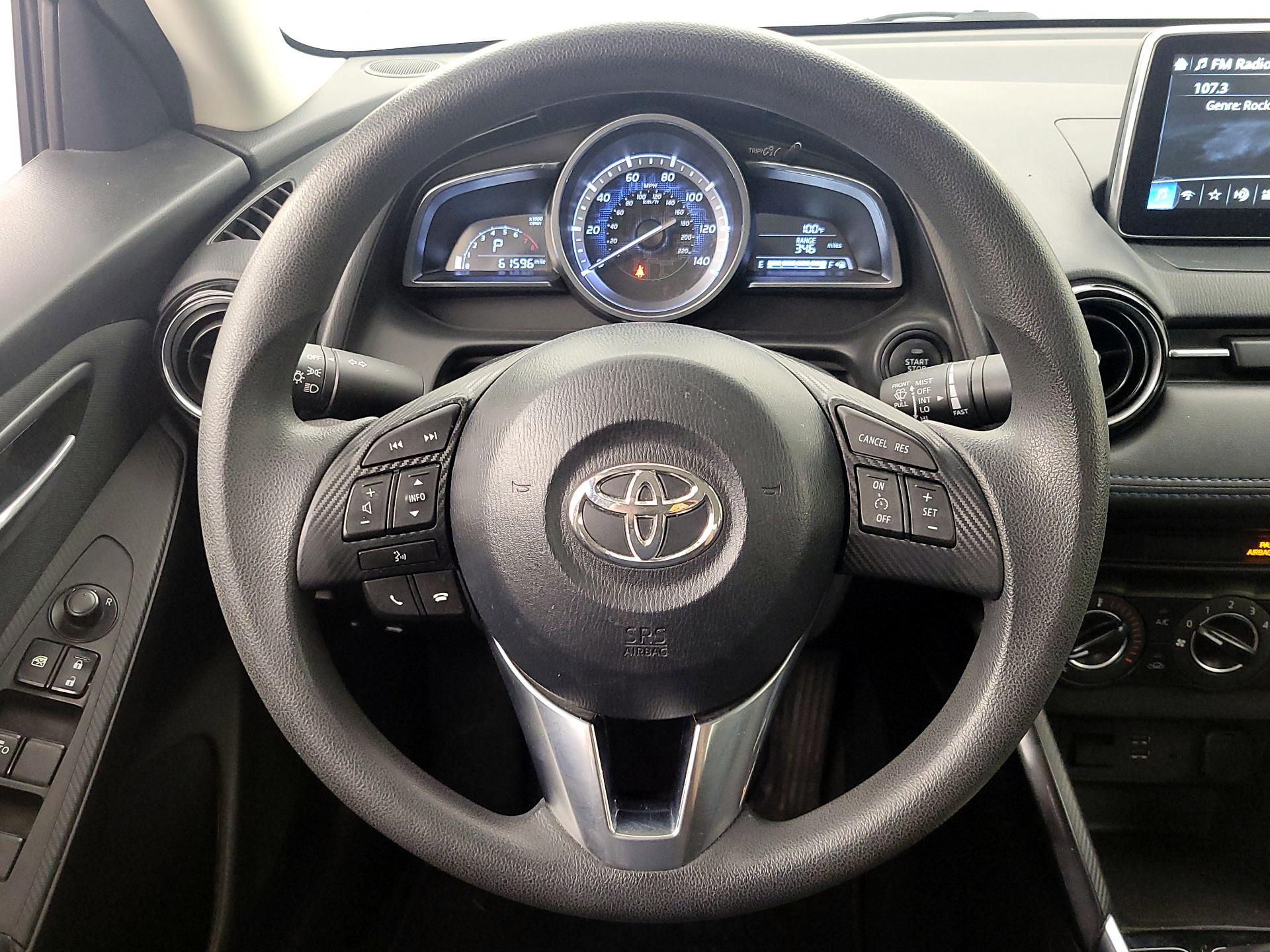 Thumbnail: 2018 Toyota Yaris iA - 10