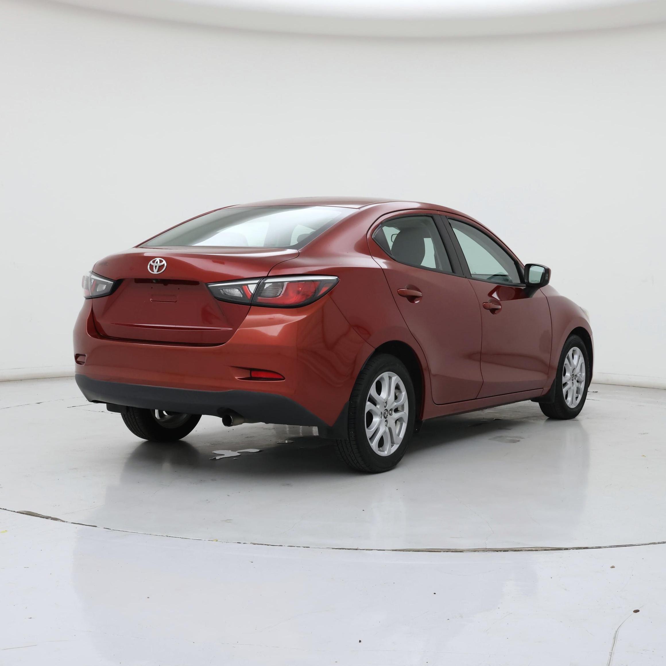 Thumbnail: 2018 Toyota Yaris iA - 8