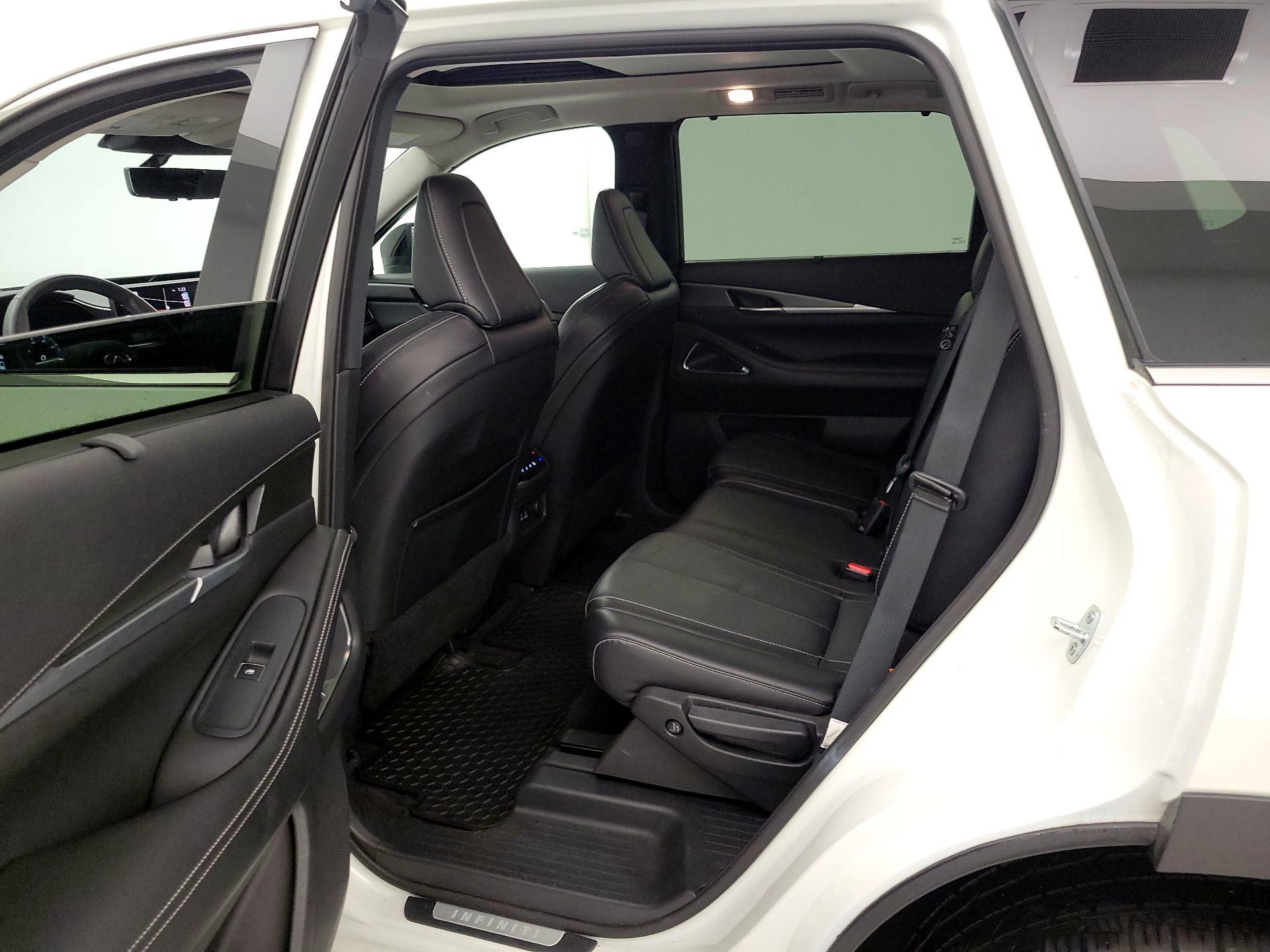 Thumbnail: 2023 INFINITI QX60 - 20