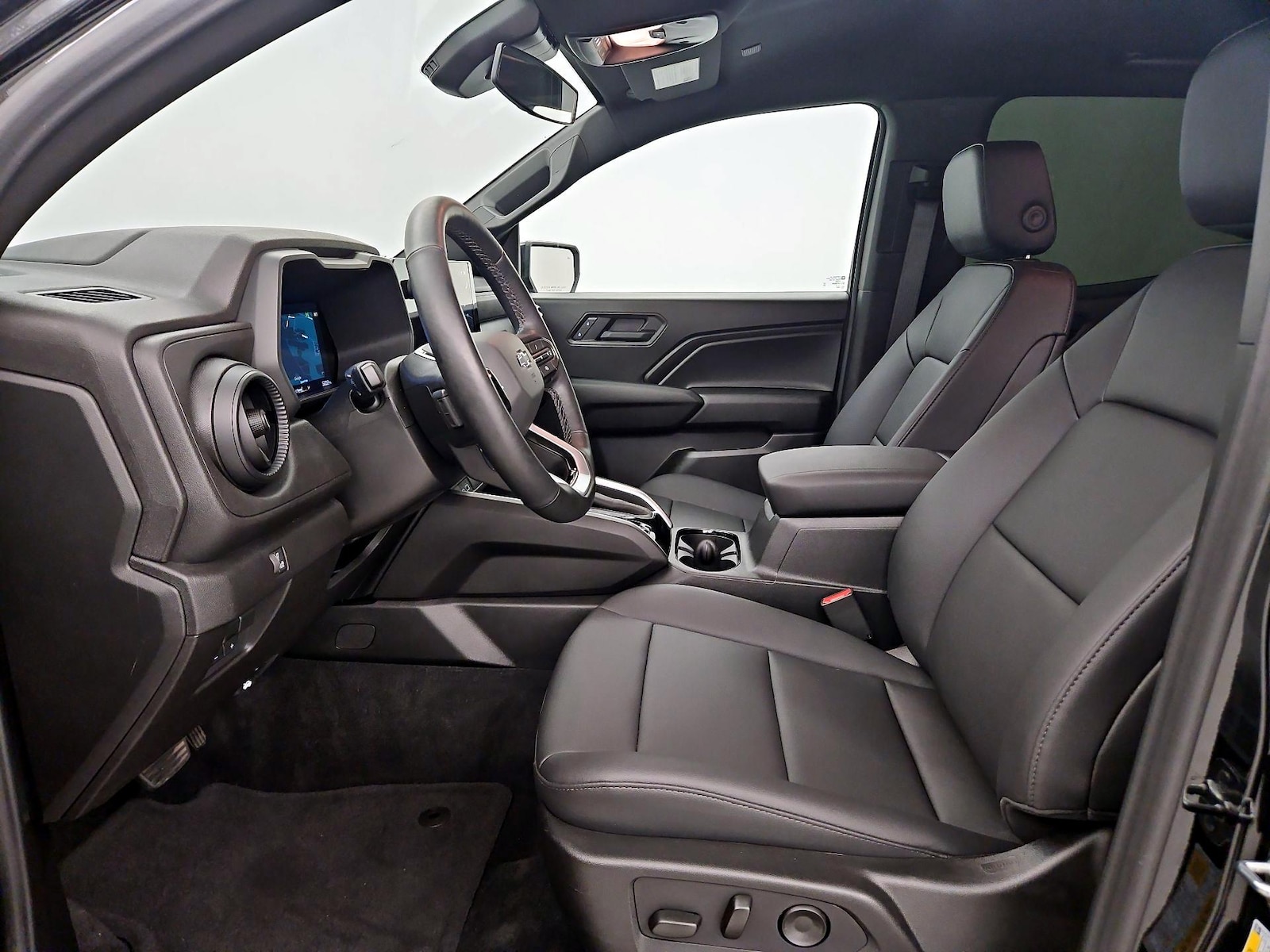2026 Chevrolet Colorado Trail Boss - Photo 12
